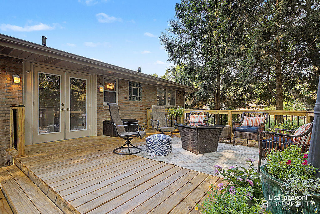 2211 Clover Drive NW Grand Rapids MI 49504