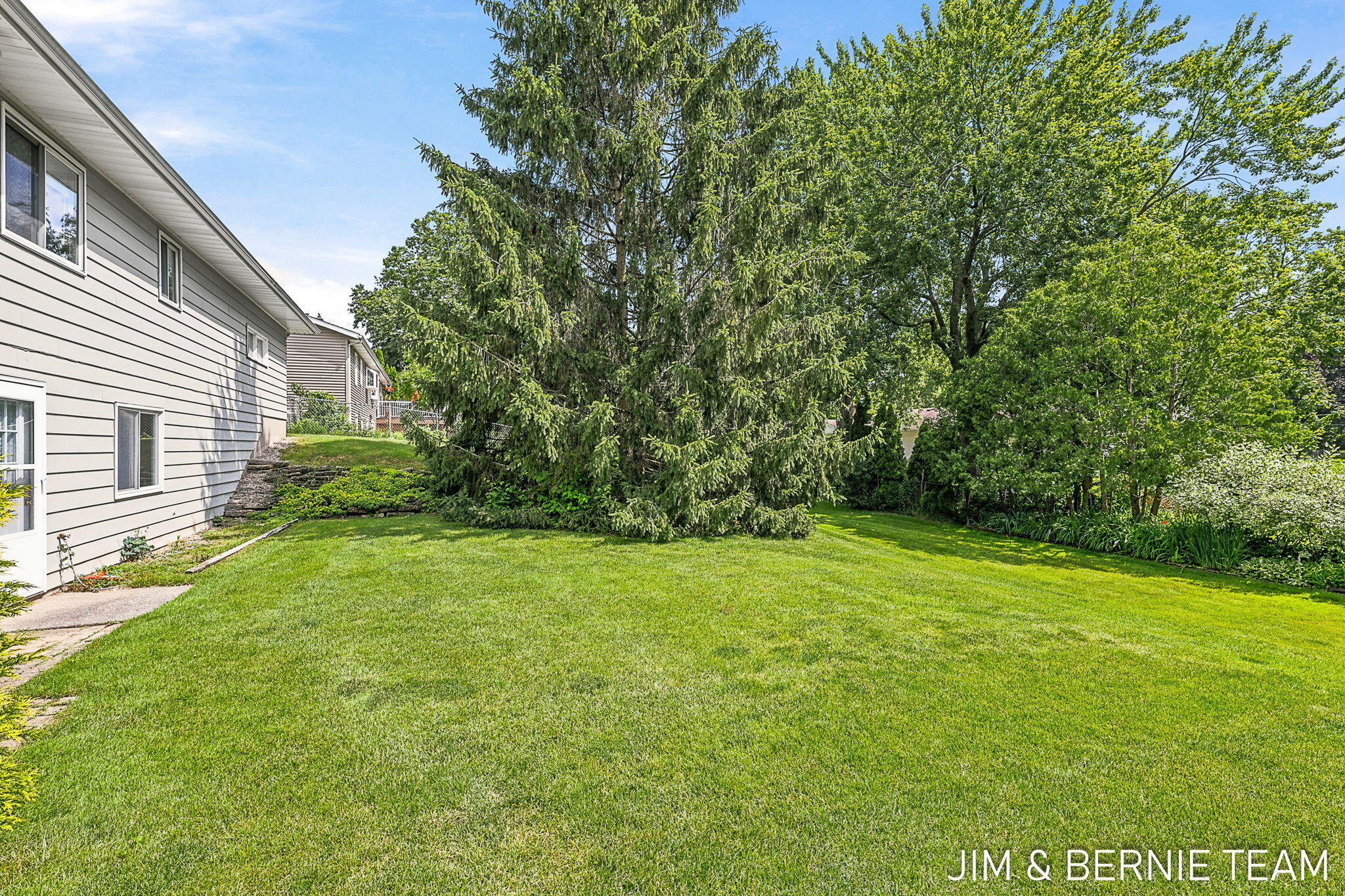 2238 Edgewood Avenue SE Grand Rapids MI 49546