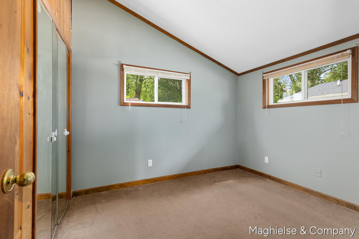 9048 Loveless Drive NE Rockford MI 49341