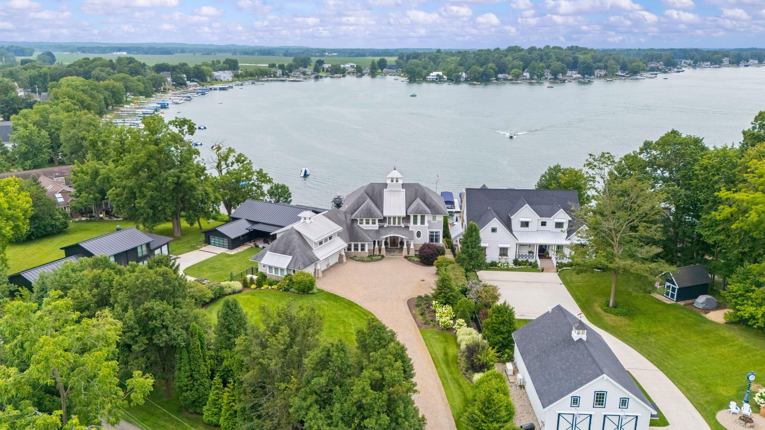 61320 Crooked Creek Road Cassopolis MI 49031