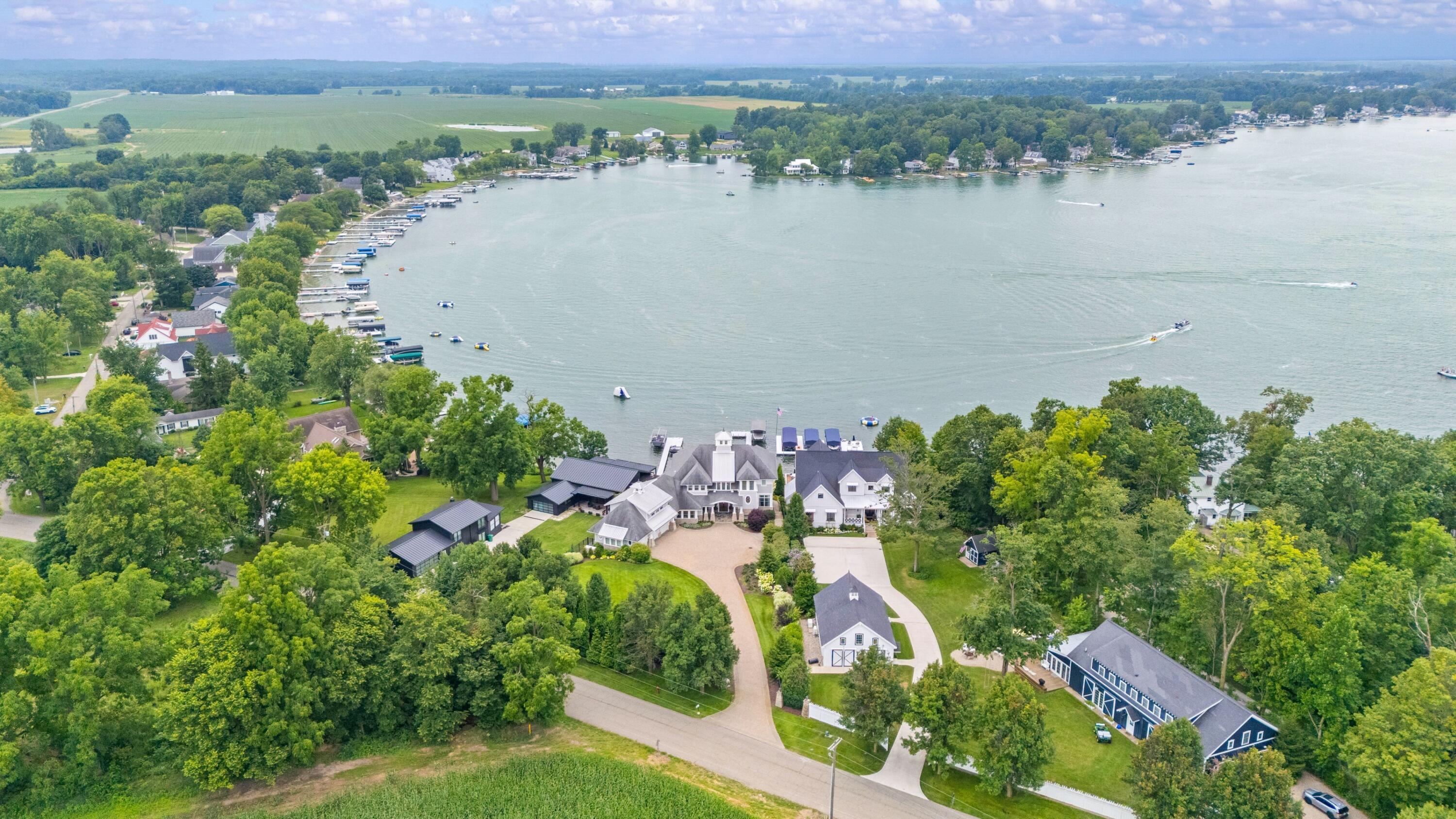 61320 Crooked Creek Road Cassopolis MI 49031