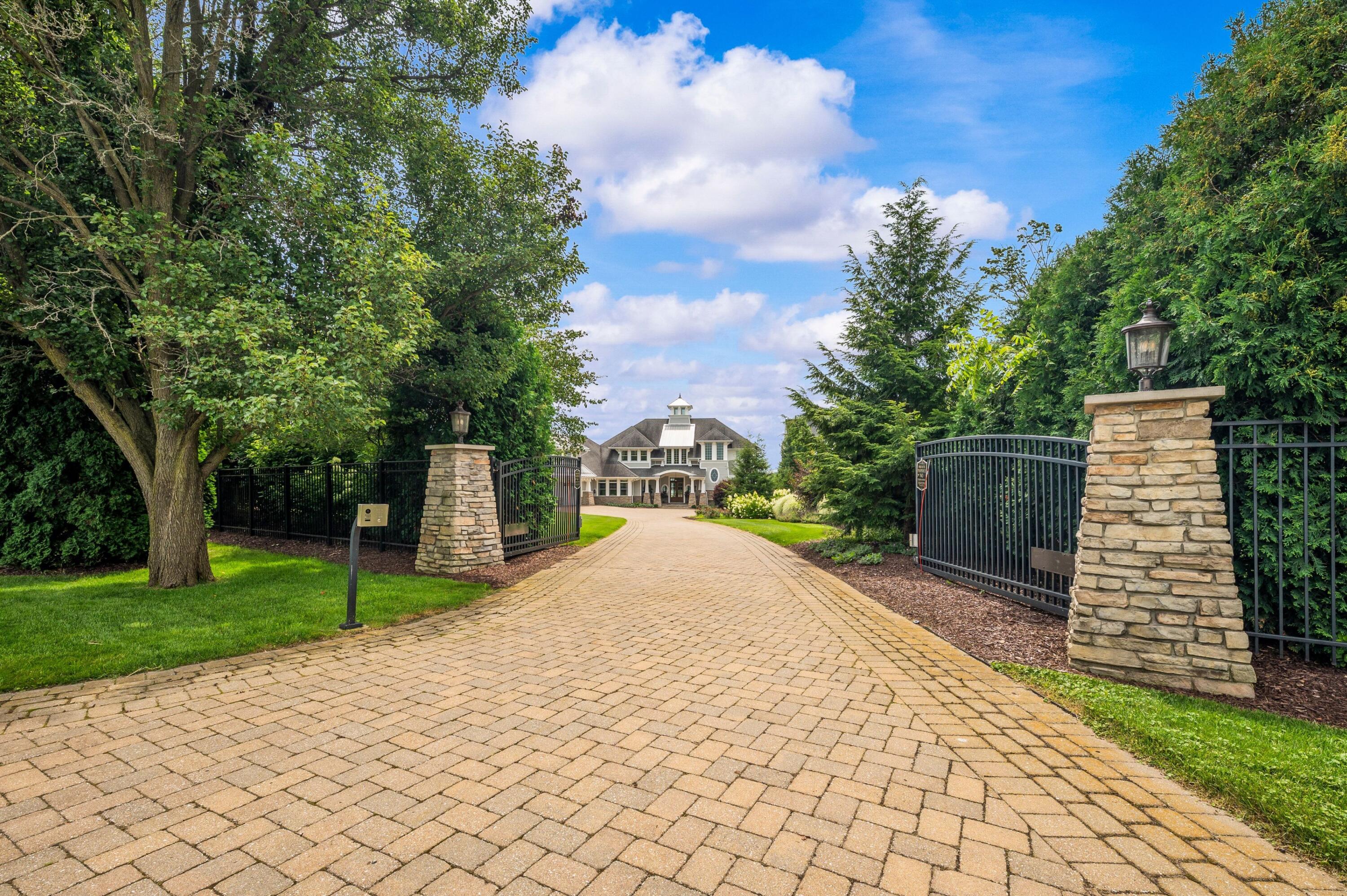 61320 Crooked Creek Road Cassopolis MI 49031
