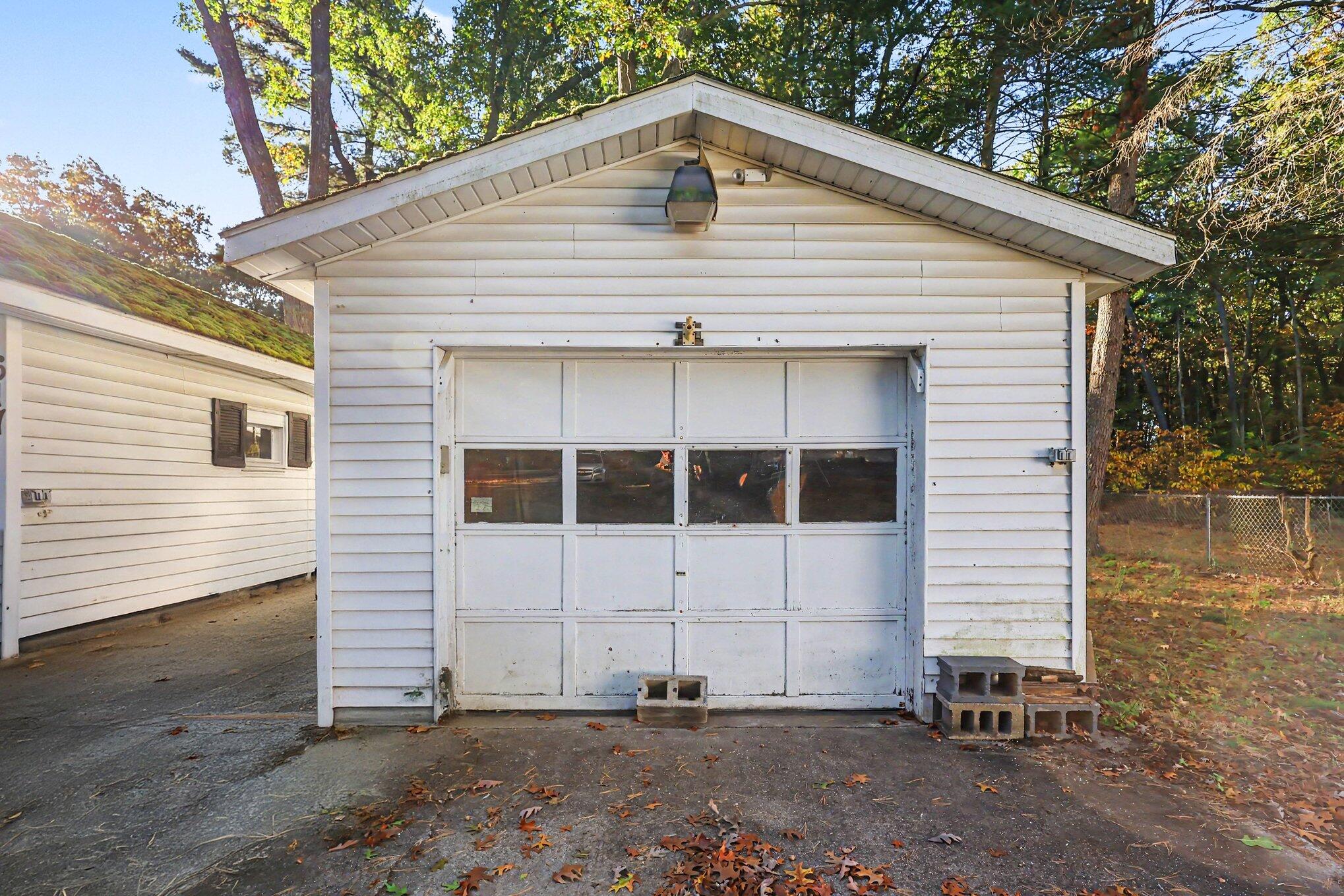 617 W River Road Muskegon MI 49445