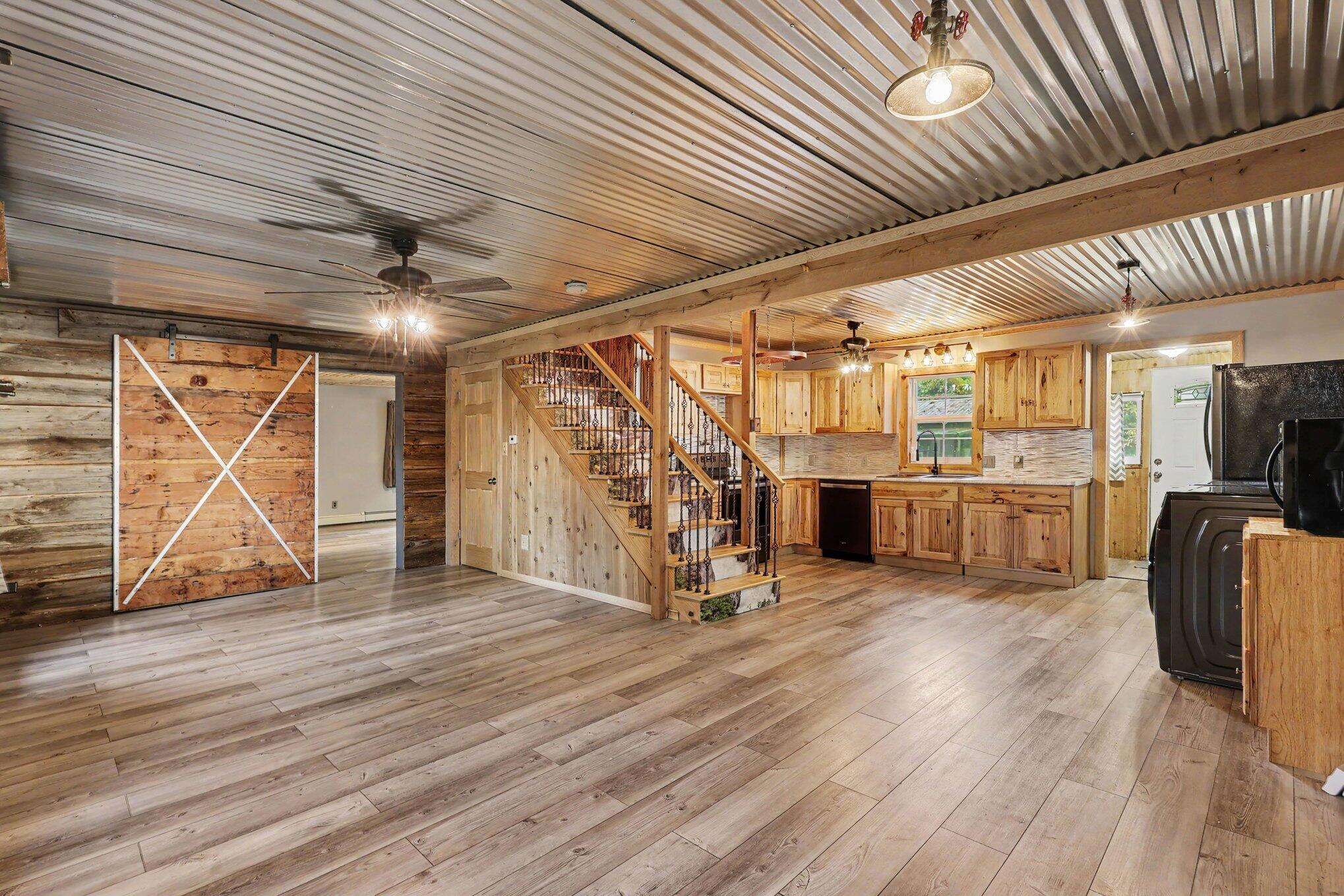 617 W River Road Muskegon MI 49445