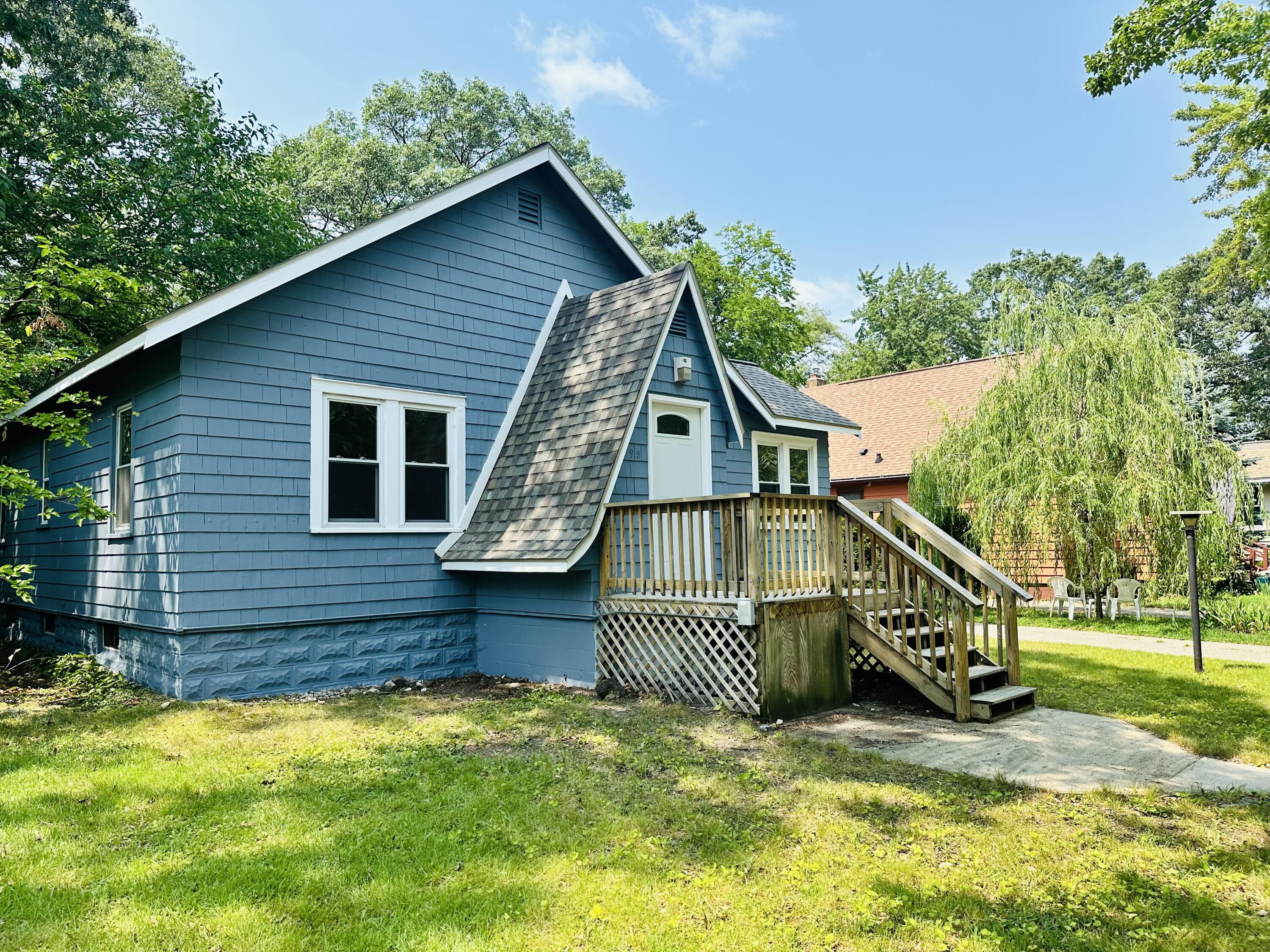 1953 Jiroch Street Muskegon MI 49442