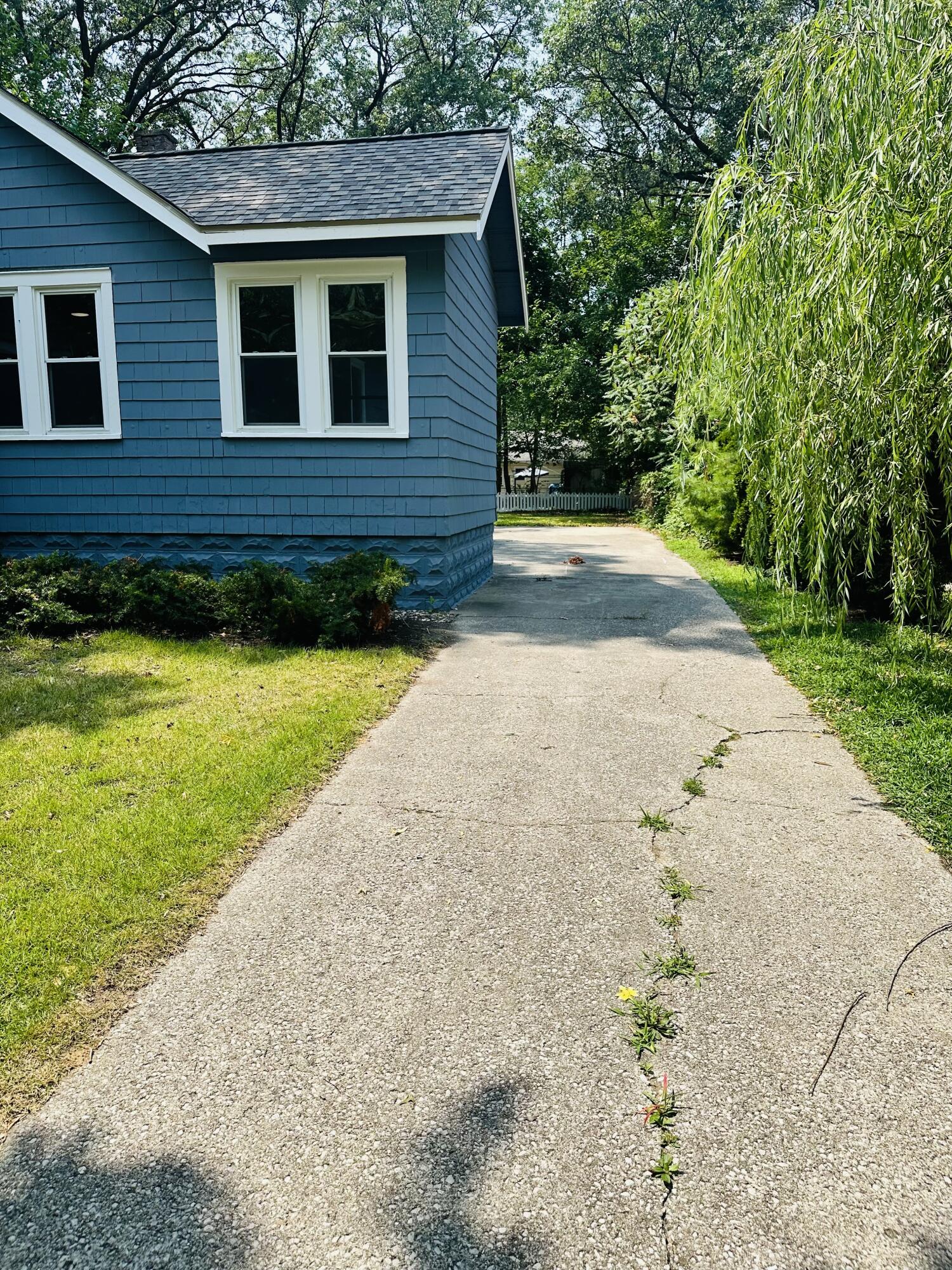 1953 Jiroch Street Muskegon MI 49442