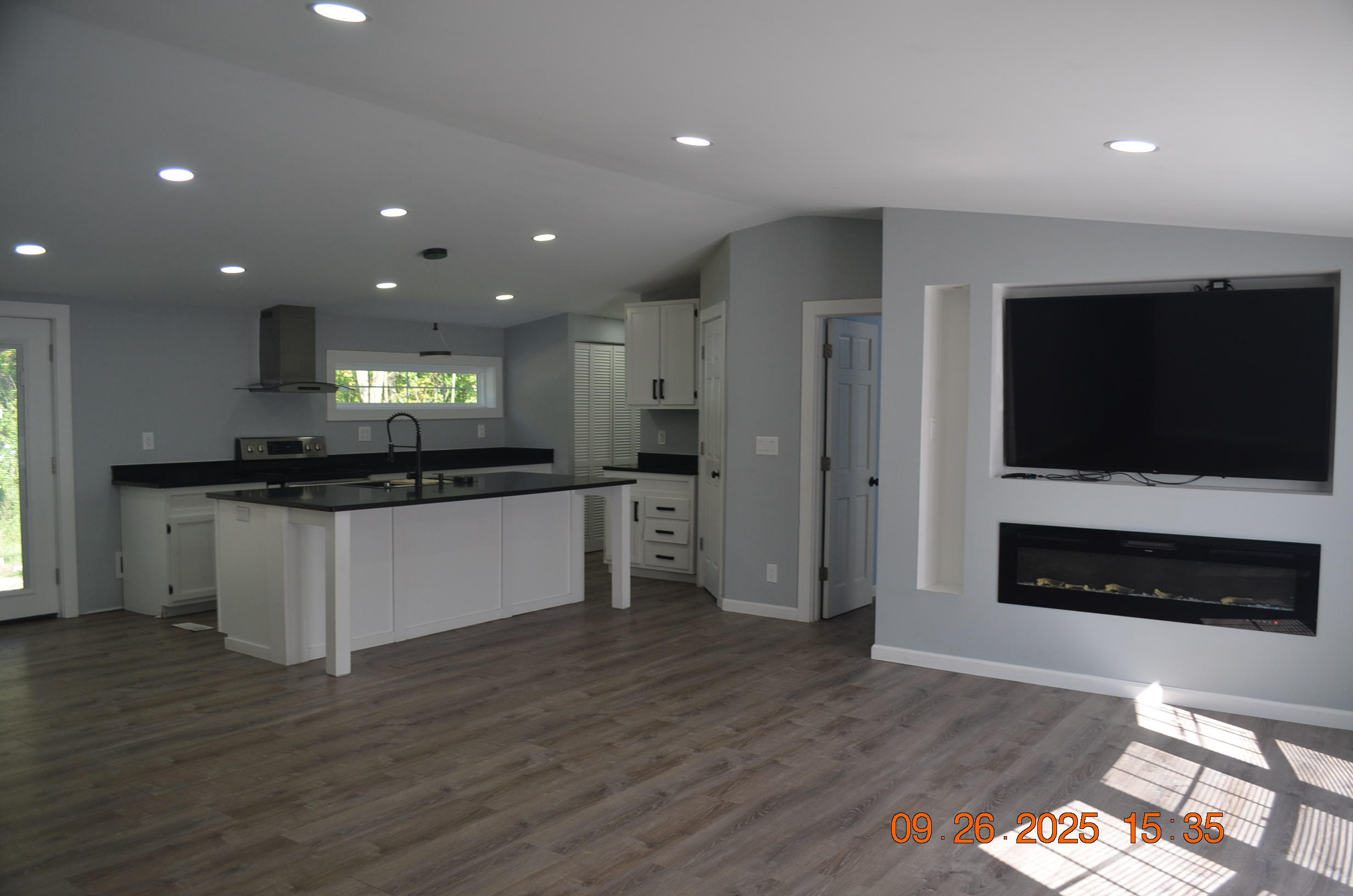 1287 Maner Road Benton Harbor MI 49022