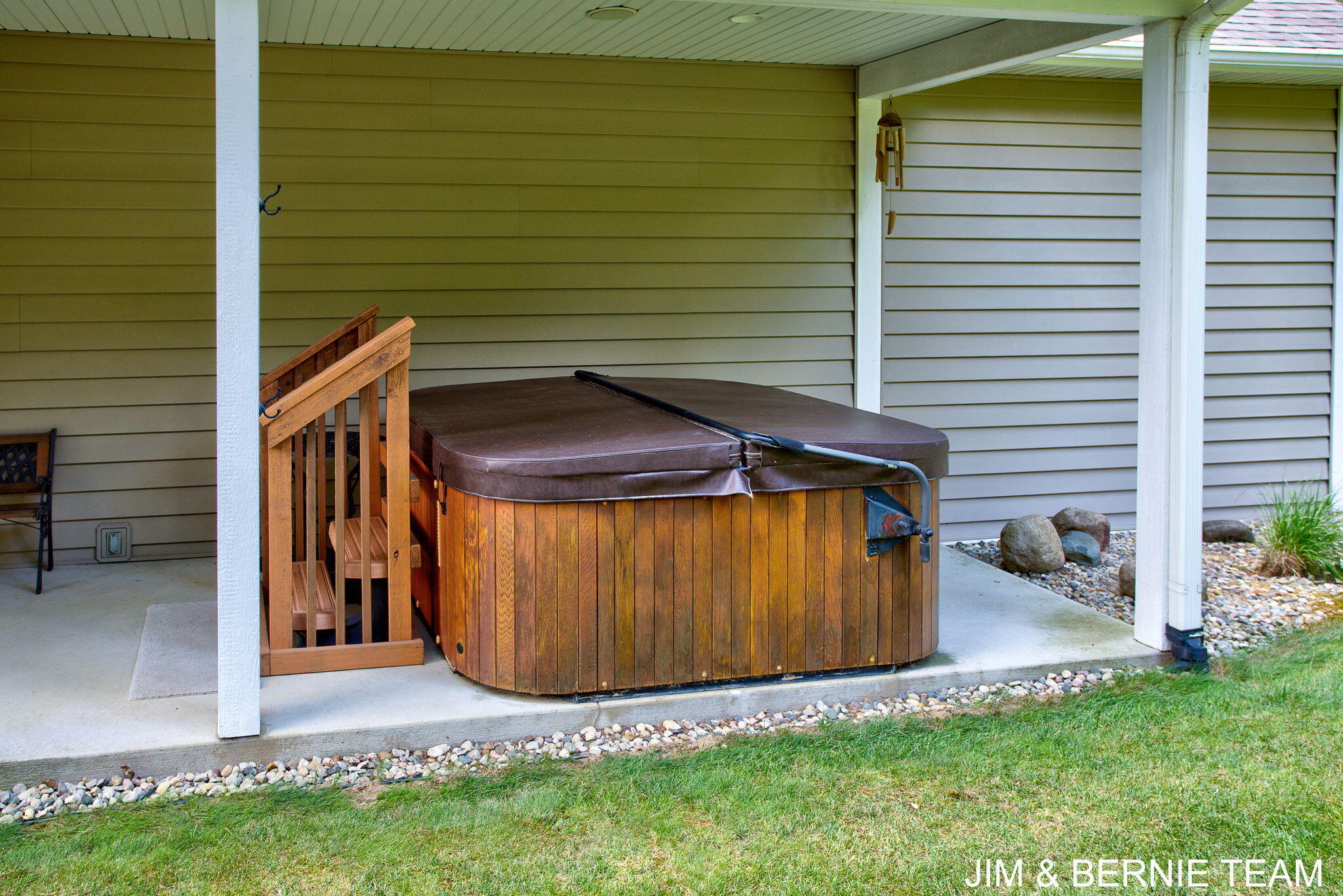3235 Lakeview Drive Allegan MI 49010