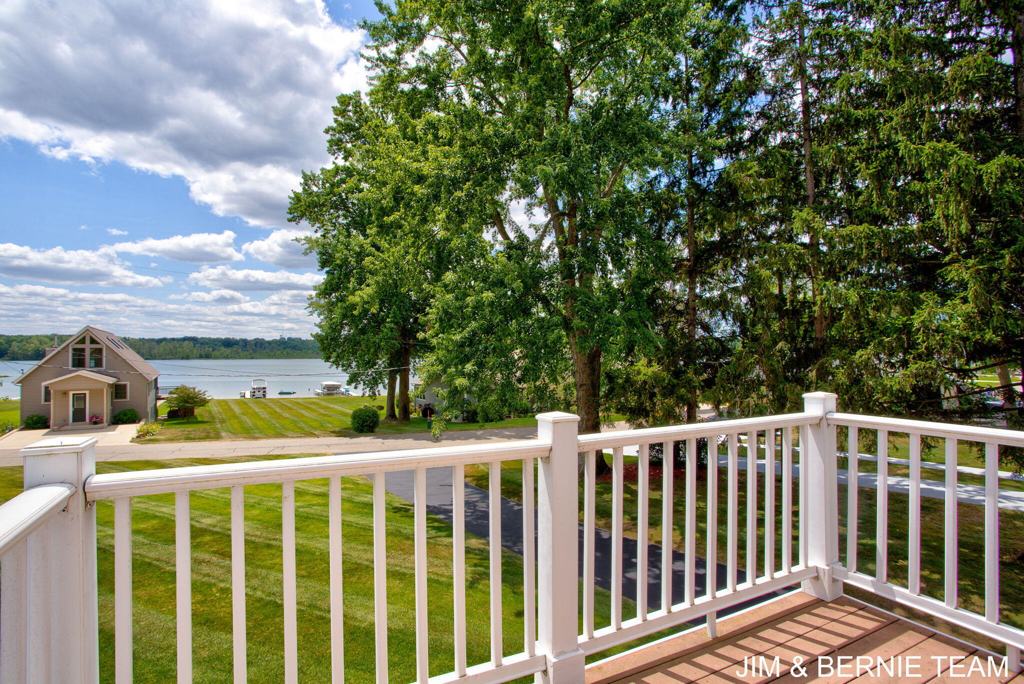 3235 Lakeview Drive Allegan MI 49010