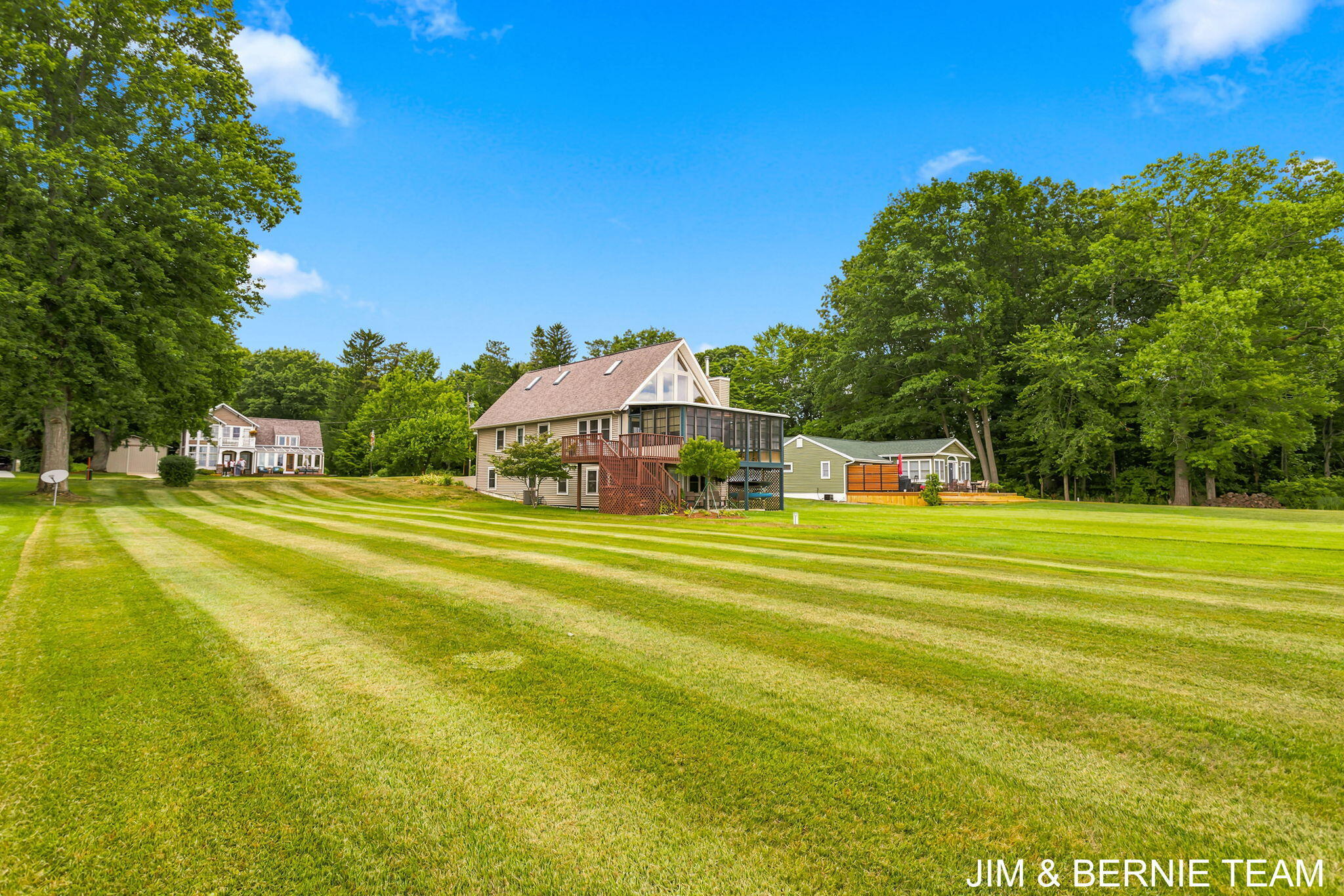 3235 Lakeview Drive Allegan MI 49010