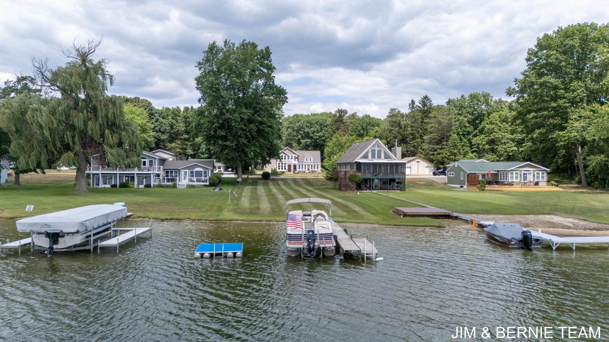 3235 Lakeview Drive Allegan MI 49010