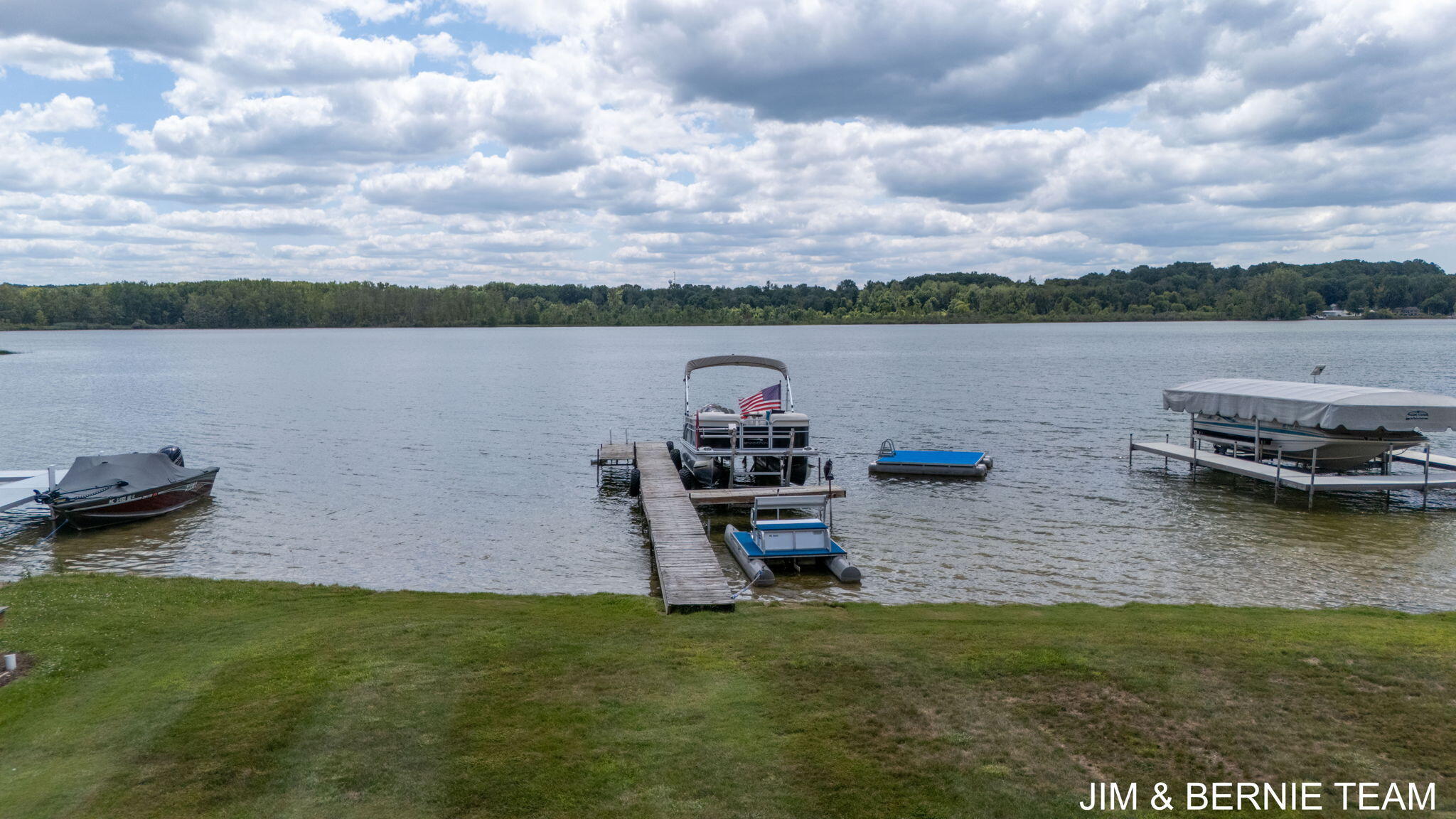 3235 Lakeview Drive Allegan MI 49010