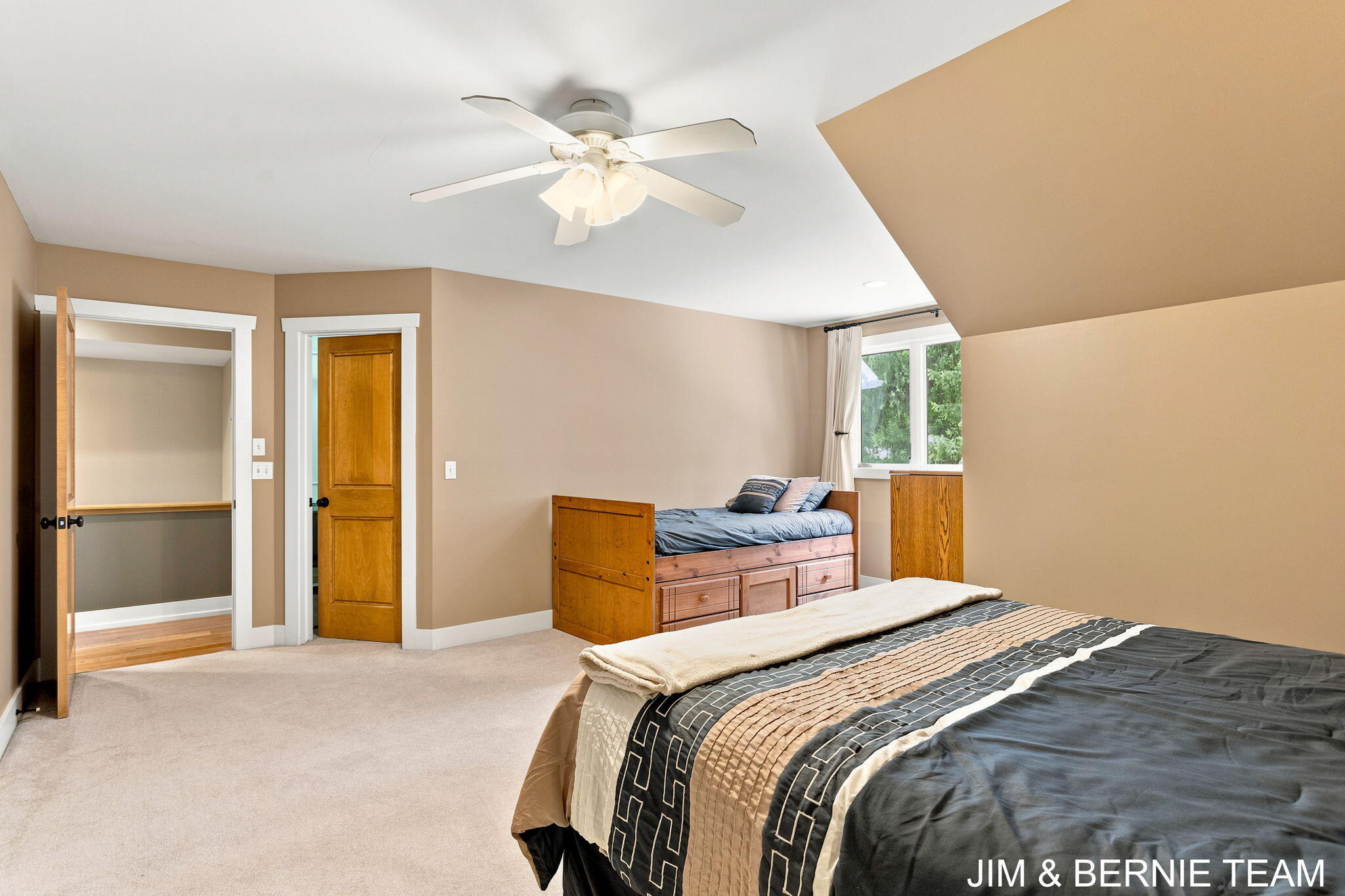 3235 Lakeview Drive Allegan MI 49010