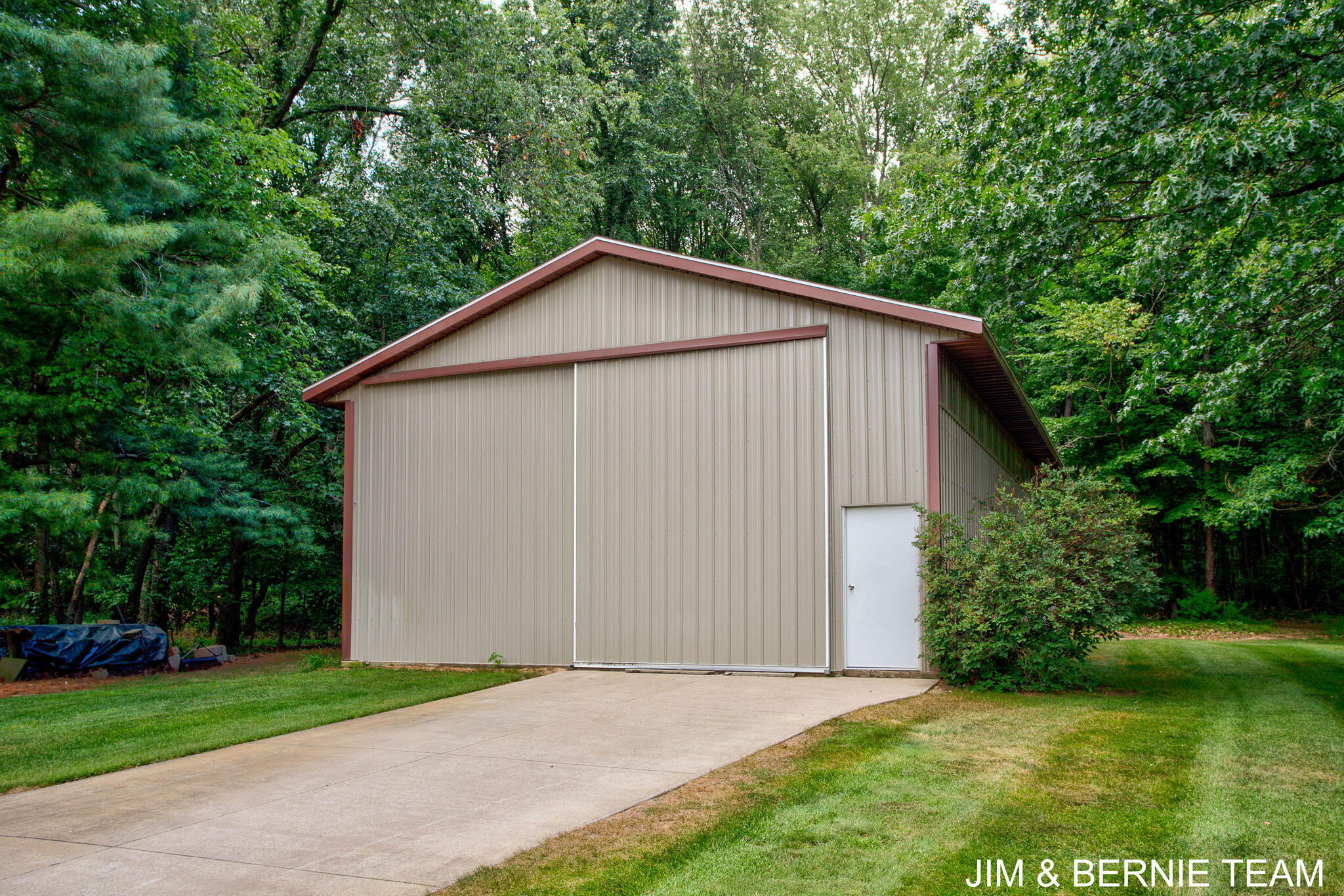 3235 Lakeview Drive Allegan MI 49010