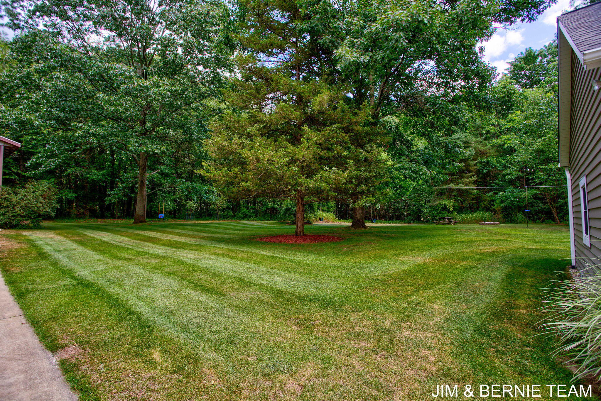 3235 Lakeview Drive Allegan MI 49010