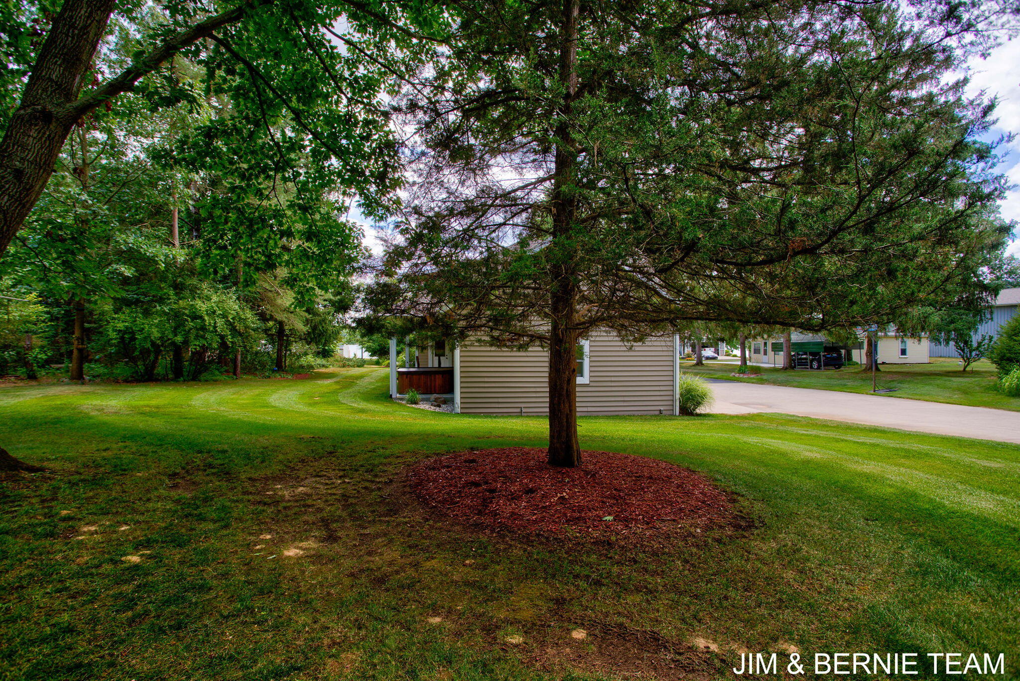 3235 Lakeview Drive Allegan MI 49010