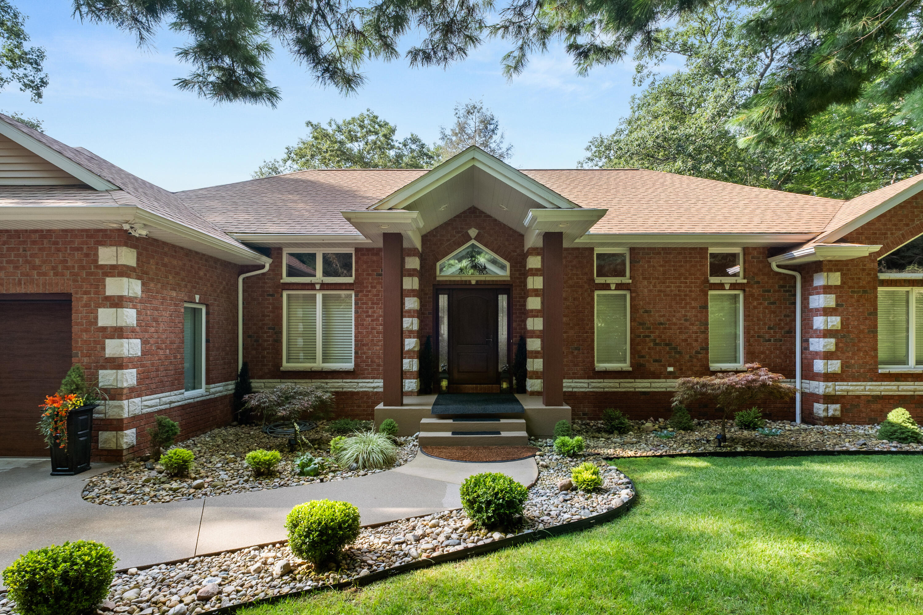6065 N Scenic Woods Circle N Muskegon MI 49445