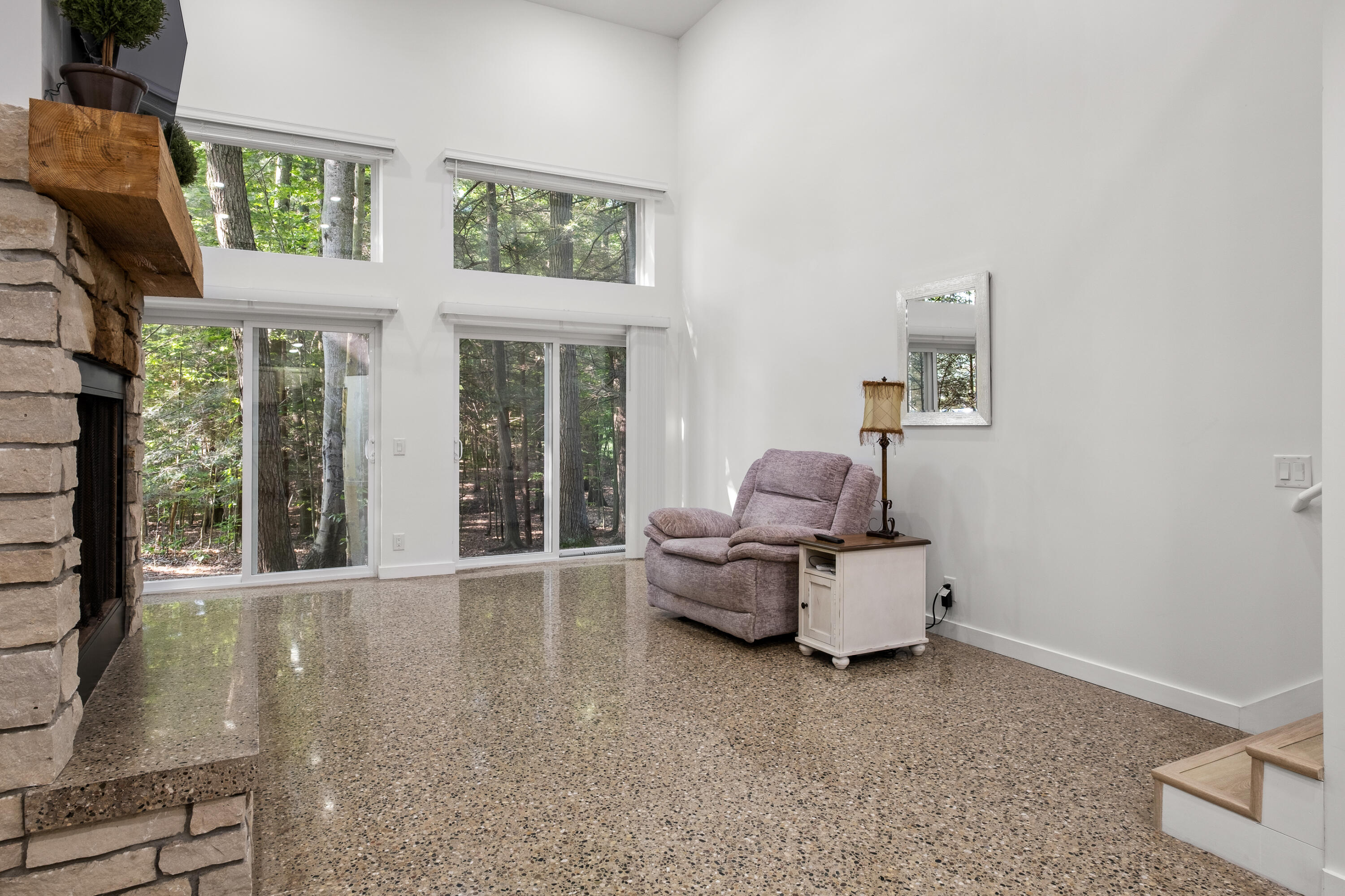 6065 N Scenic Woods Circle N Muskegon MI 49445