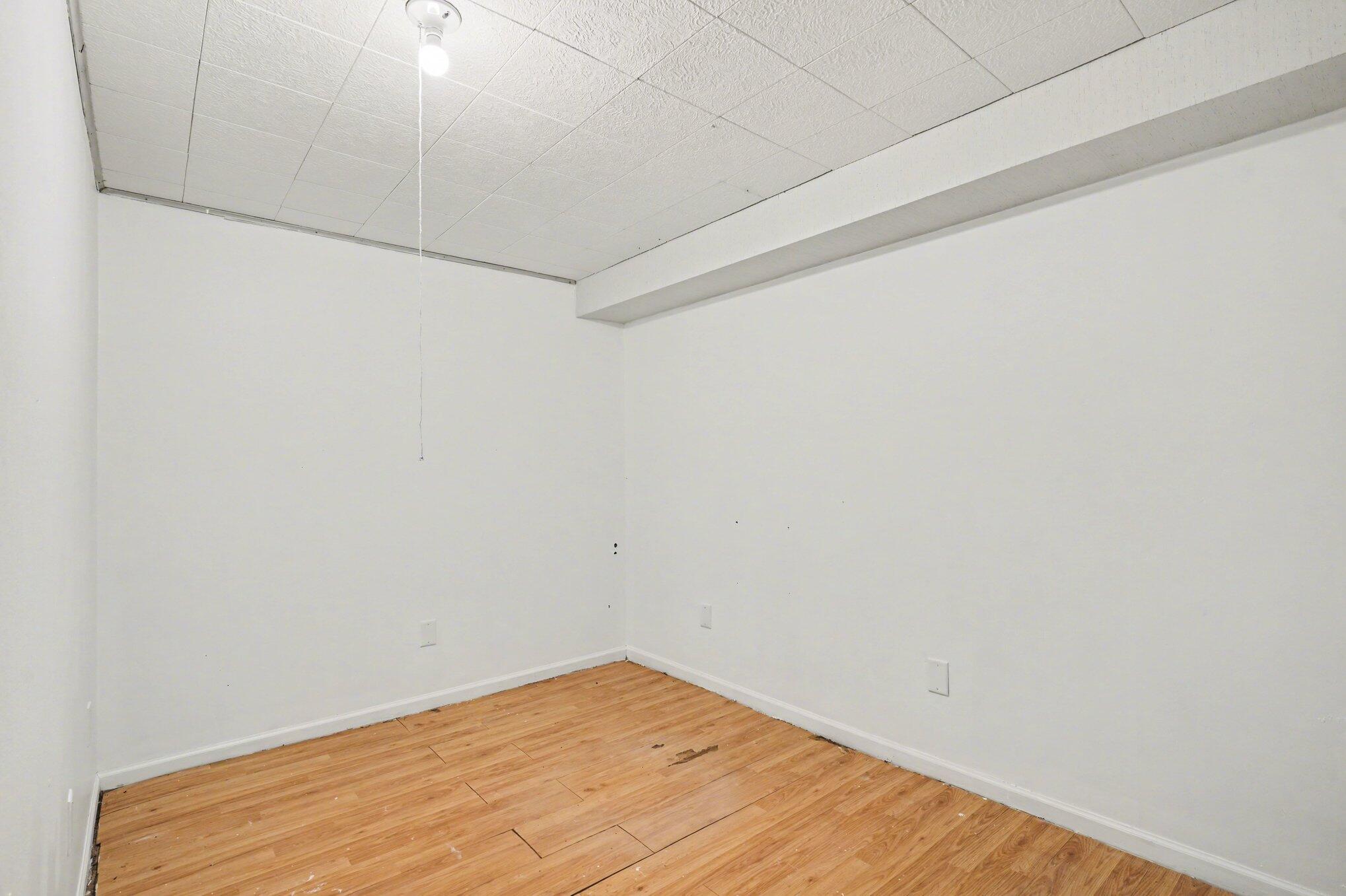 3426 Meadowcroft Avenue Kalamazoo MI 49004