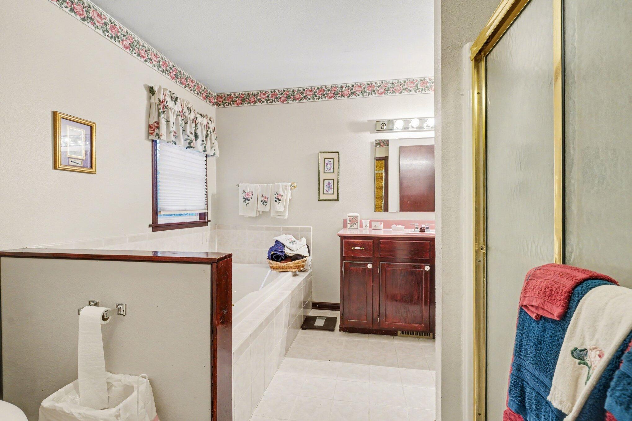 3426 Meadowcroft Avenue Kalamazoo MI 49004
