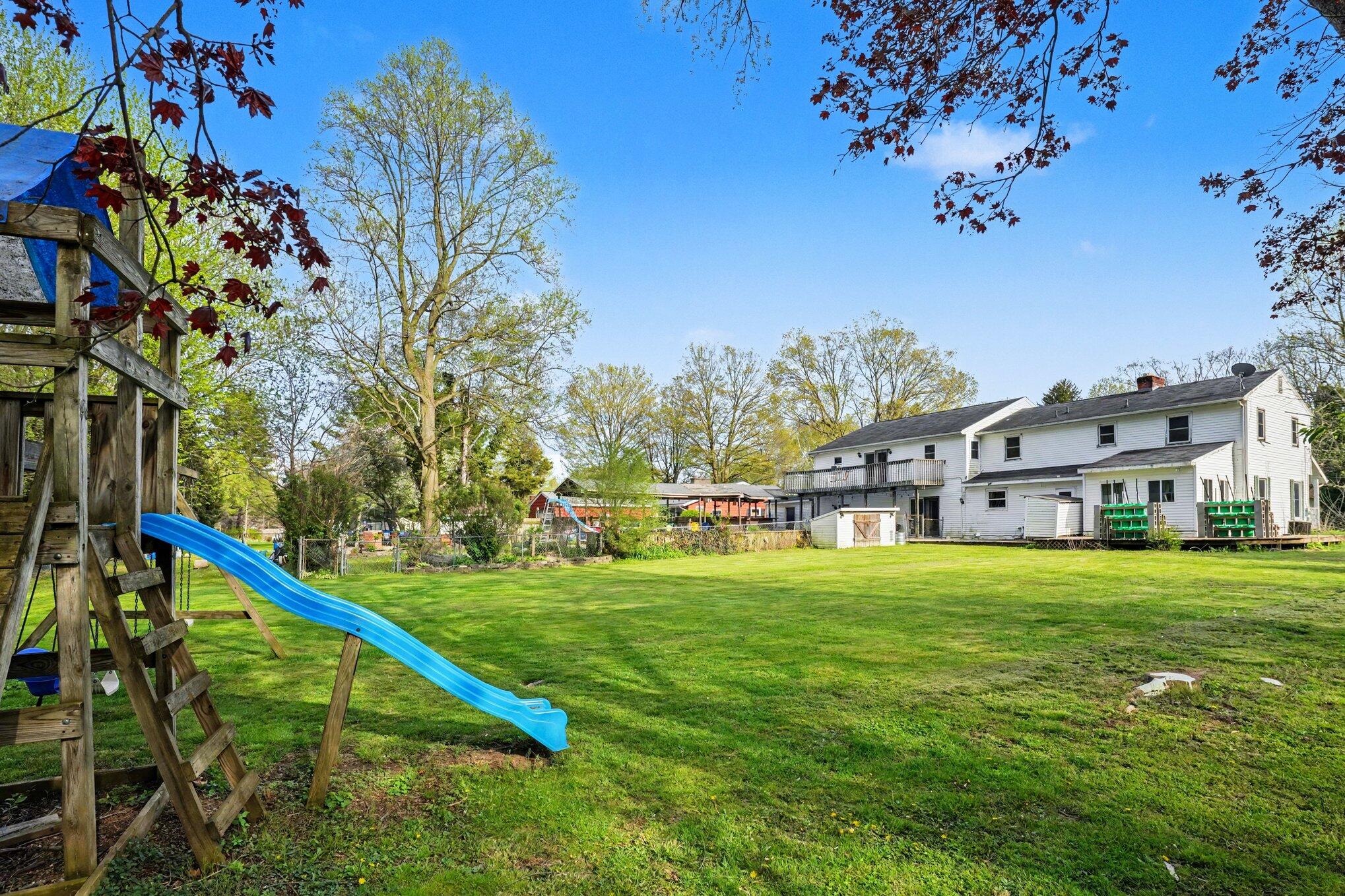 3426 Meadowcroft Avenue Kalamazoo MI 49004