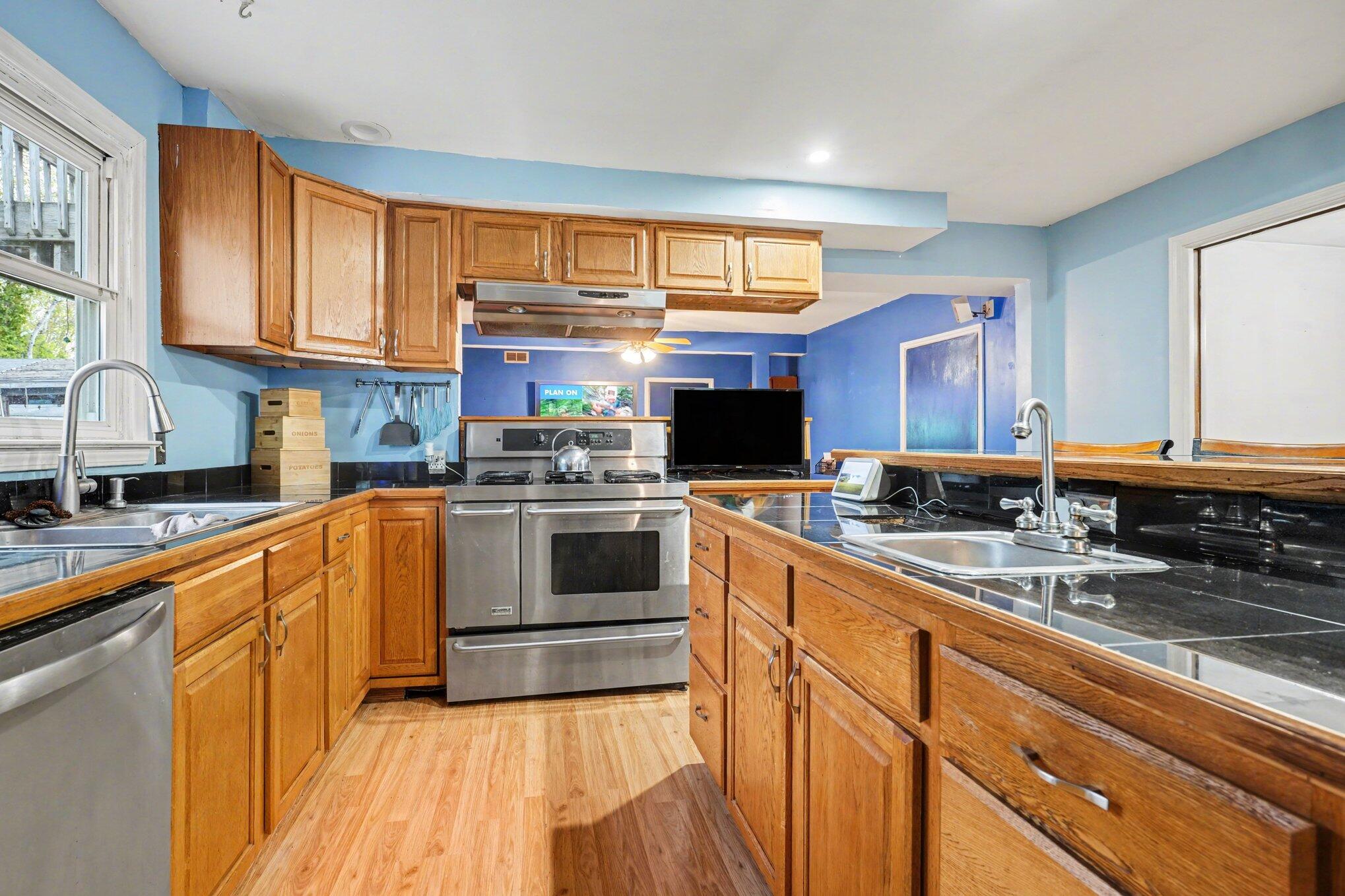 3426 Meadowcroft Avenue Kalamazoo MI 49004