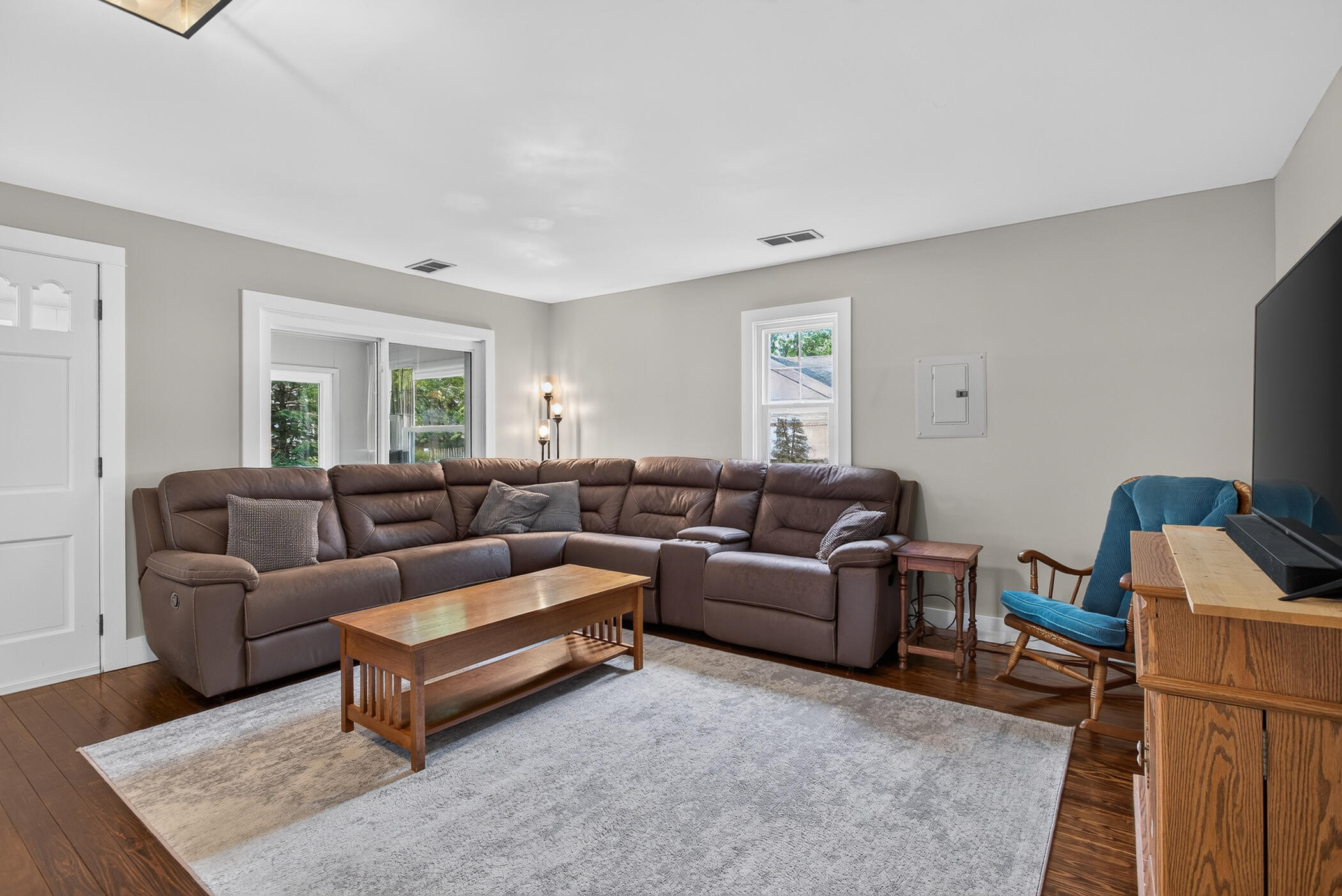 61 Jonquil Street SW Grand Rapids MI 49548
