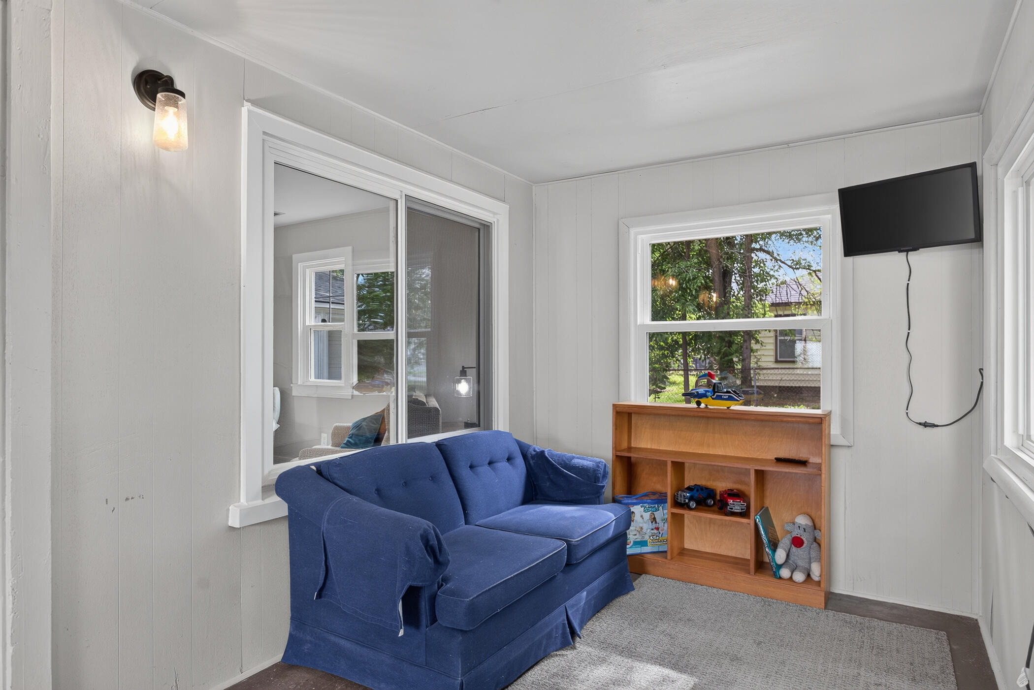 61 Jonquil Street SW Grand Rapids MI 49548