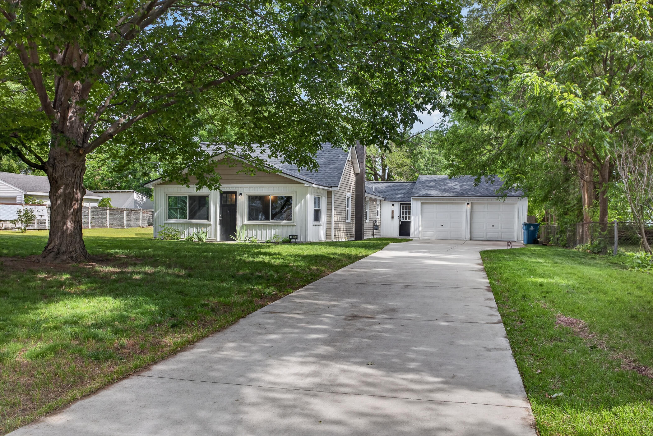 61 Jonquil Street SW Grand Rapids MI 49548