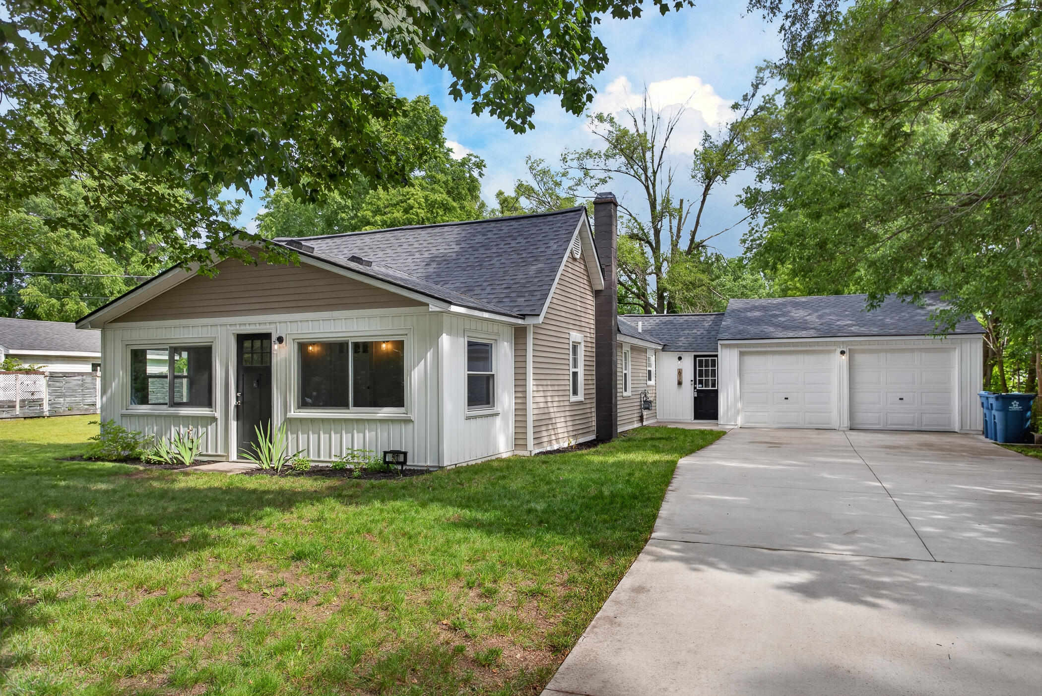 61 Jonquil Street SW Grand Rapids MI 49548