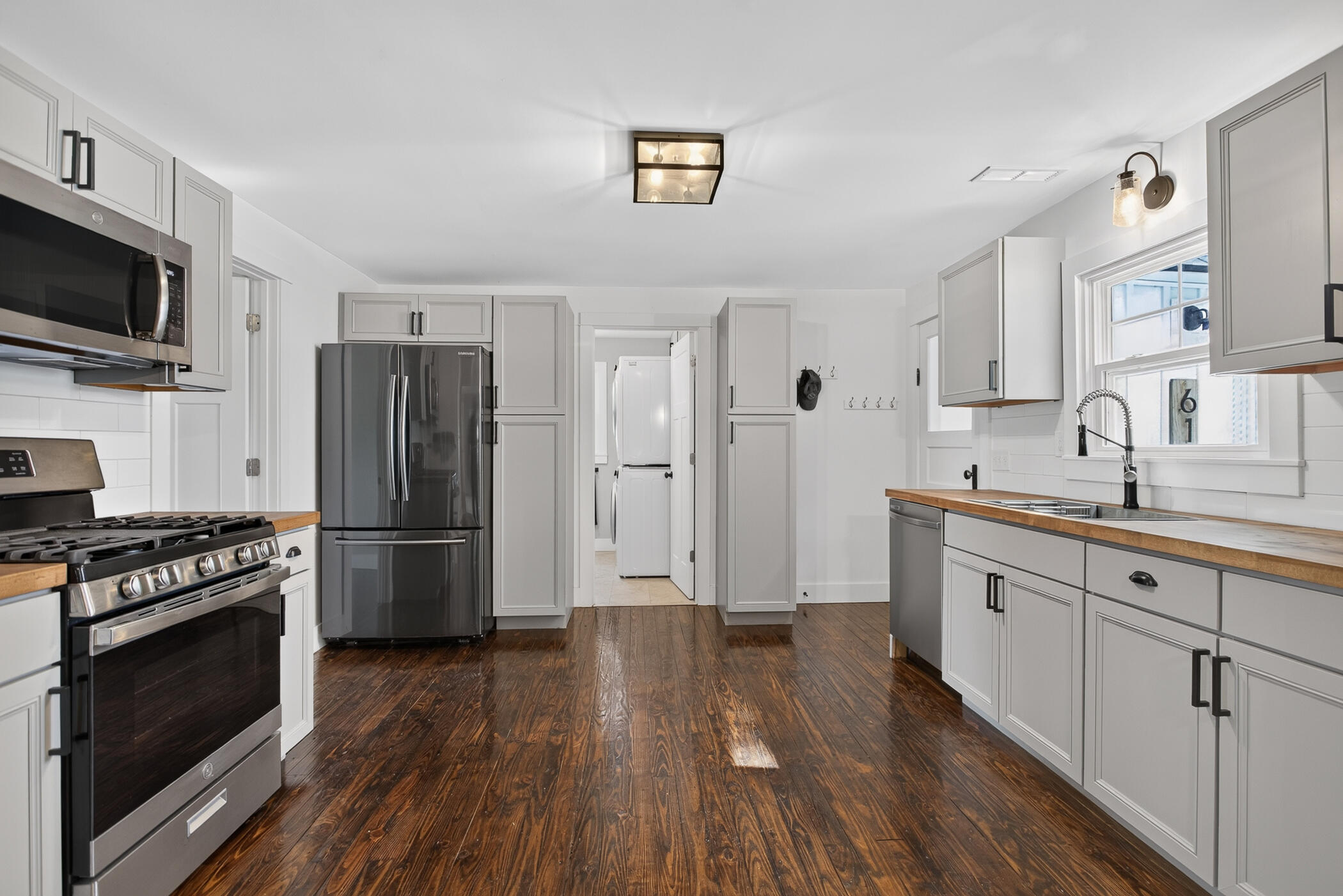 61 Jonquil Street SW Grand Rapids MI 49548
