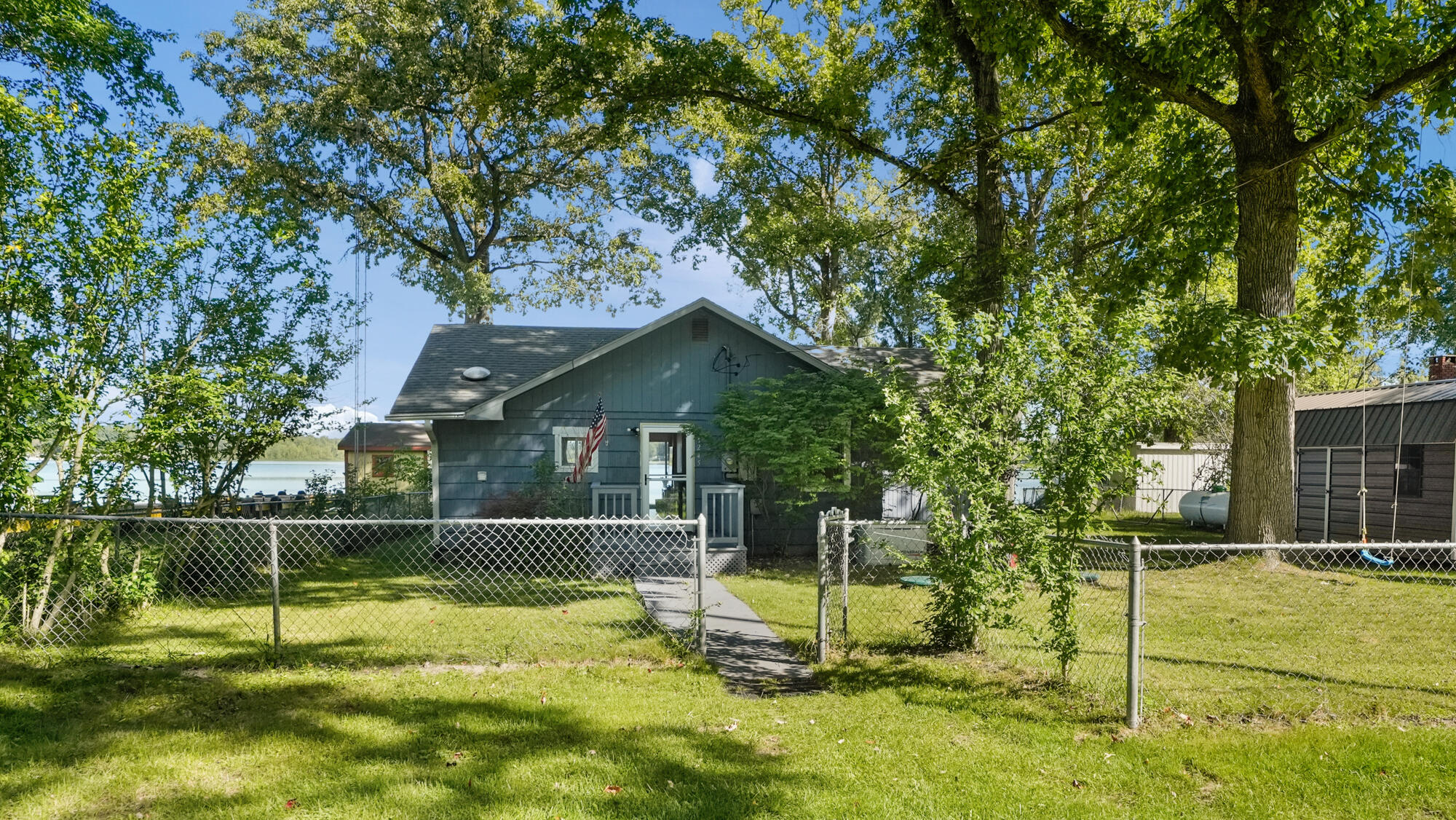 4245 S Shore Drive Allegan MI 49010