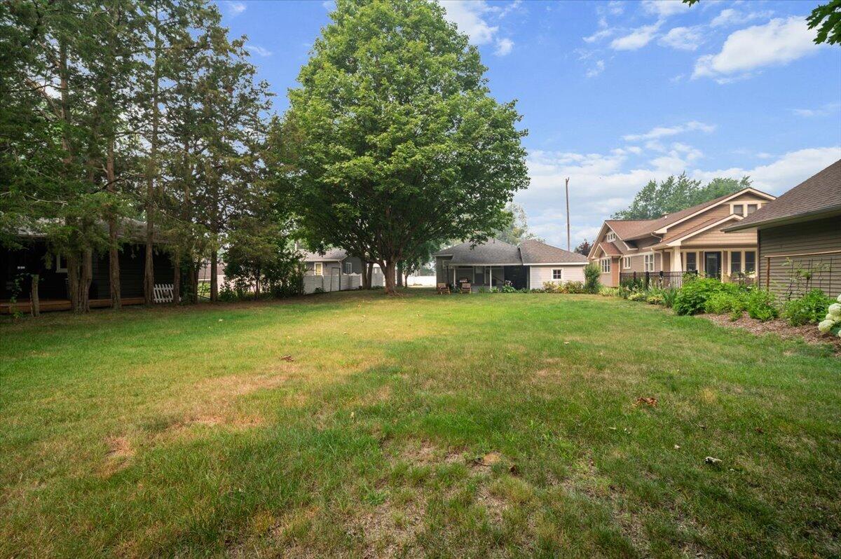 312 Sigsbee Avenue NE Rockford MI 49341