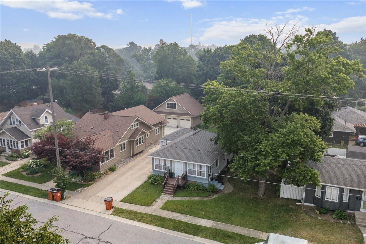 312 Sigsbee Avenue NE Rockford MI 49341