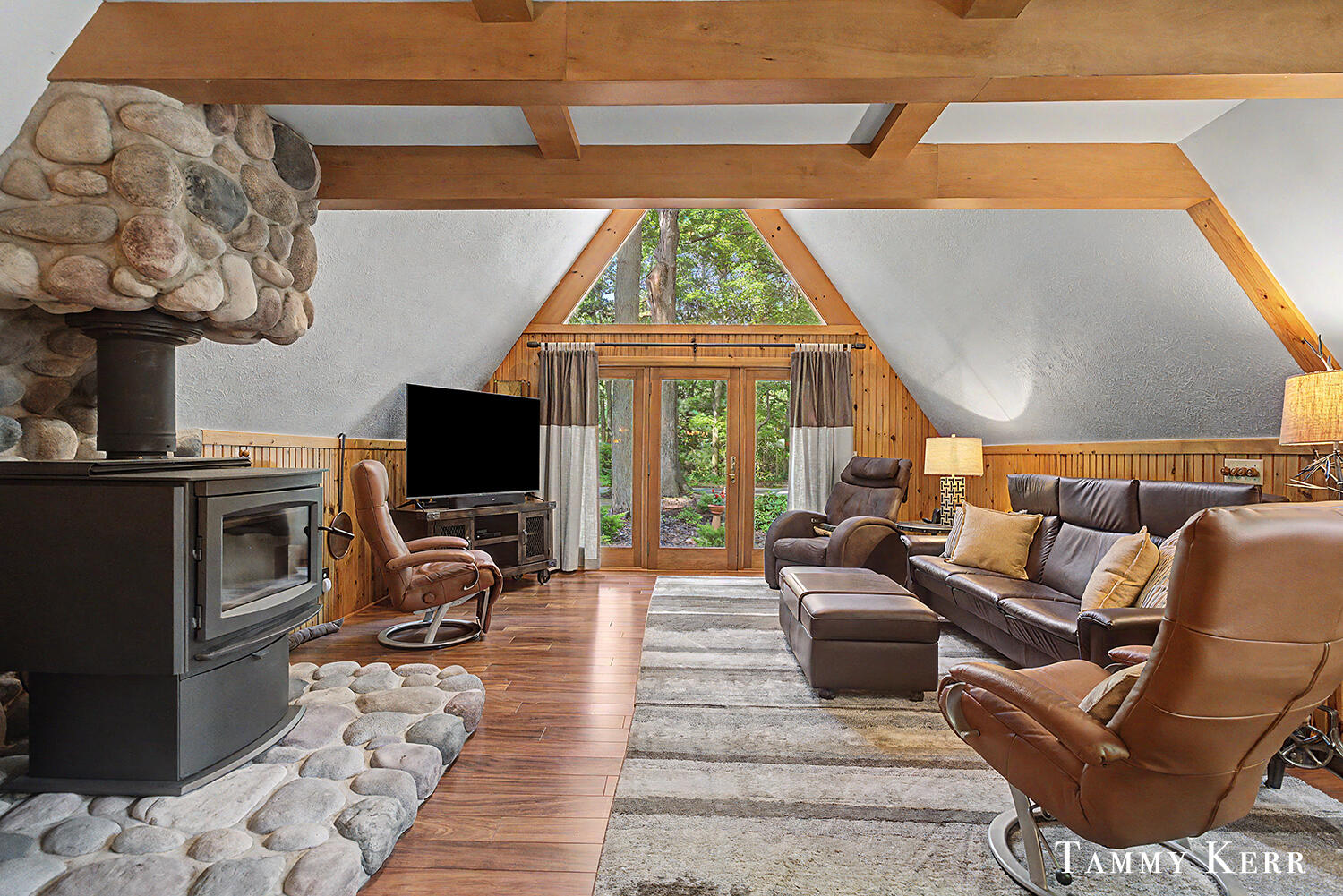 6051 Old Allegan Road Saugatuck MI 49453