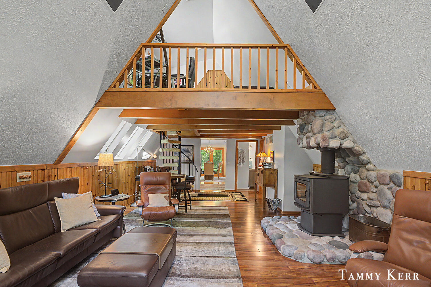 6051 Old Allegan Road Saugatuck MI 49453