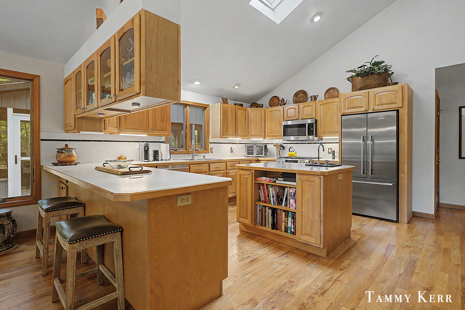 6051 Old Allegan Road Saugatuck MI 49453