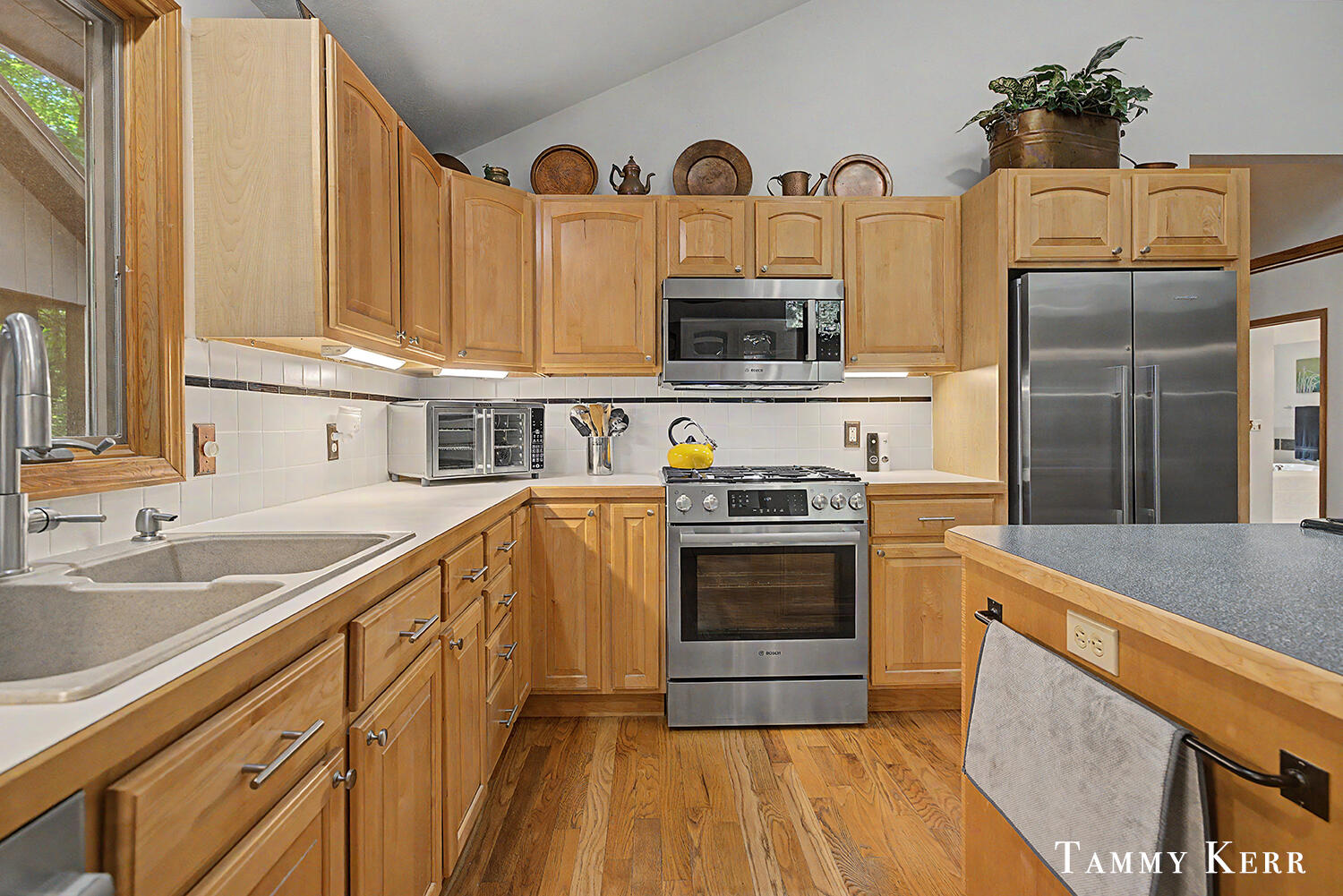 6051 Old Allegan Road Saugatuck MI 49453