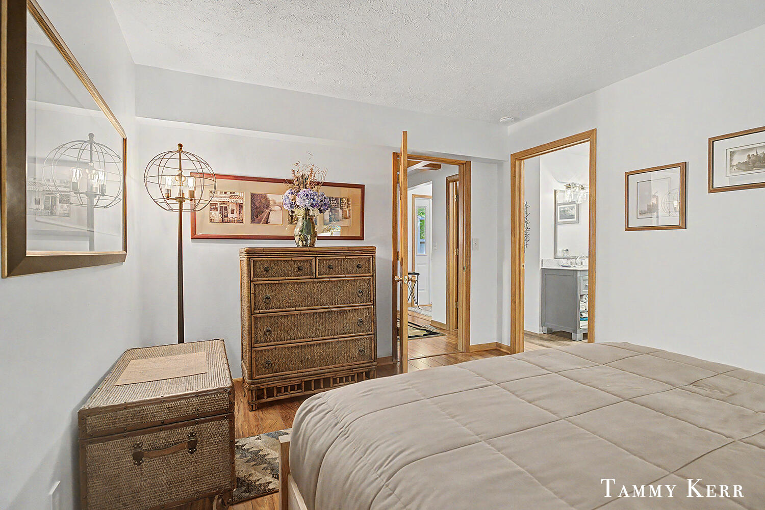 6051 Old Allegan Road Saugatuck MI 49453
