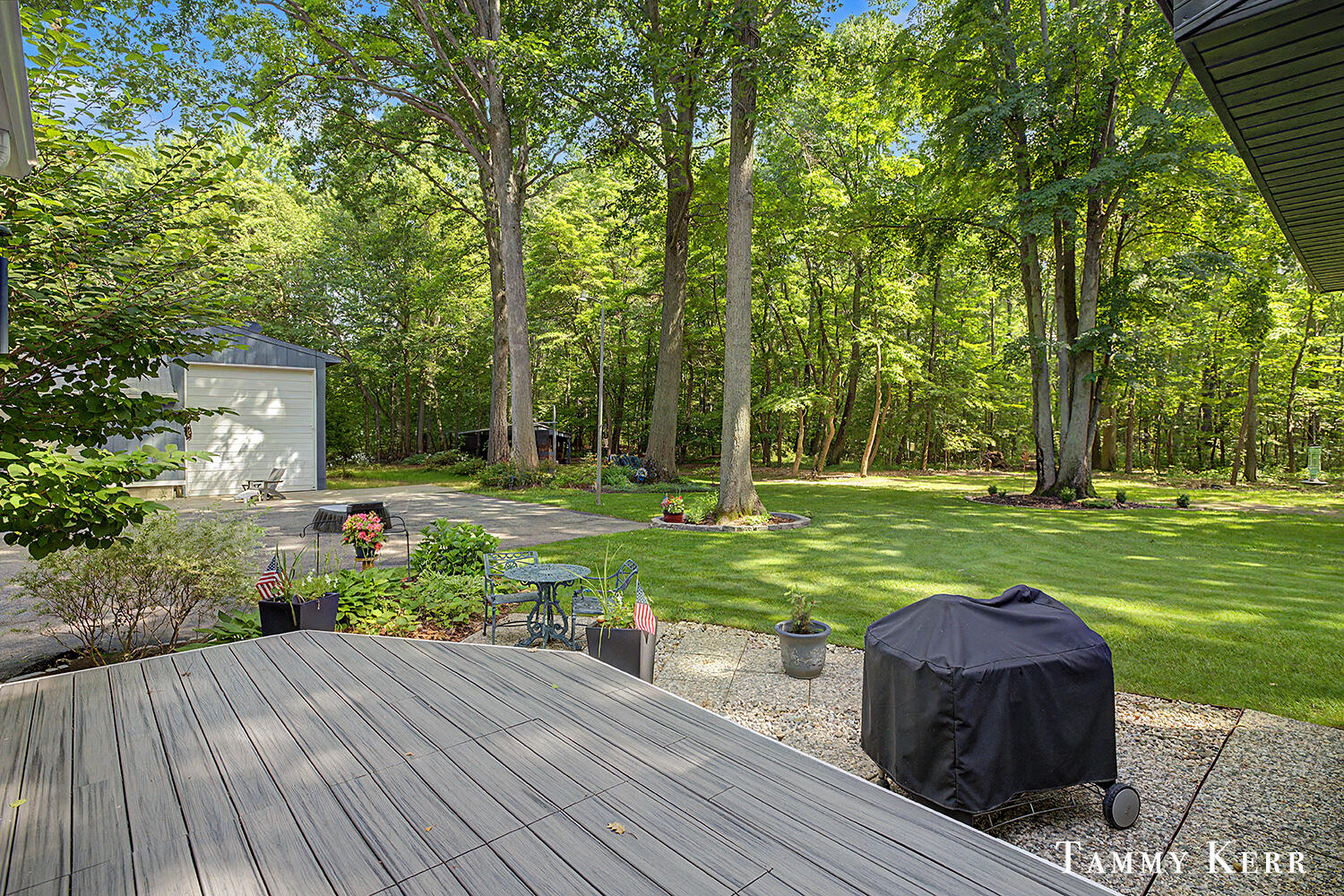 6051 Old Allegan Road Saugatuck MI 49453