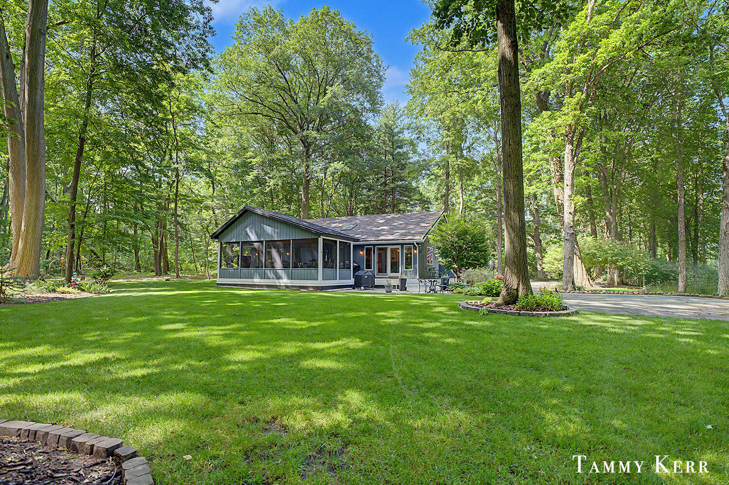 6051 Old Allegan Road Saugatuck MI 49453