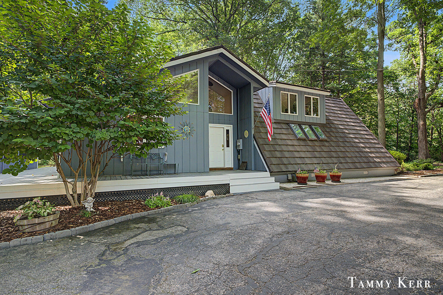 6051 Old Allegan Road Saugatuck MI 49453