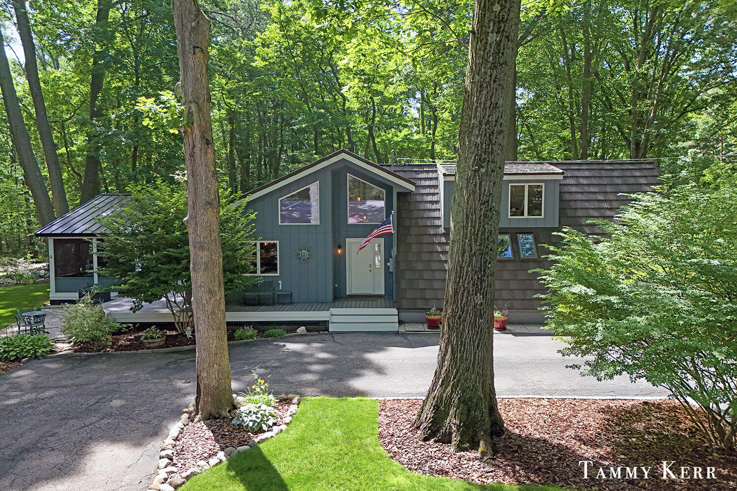 6051 Old Allegan Road Saugatuck MI 49453