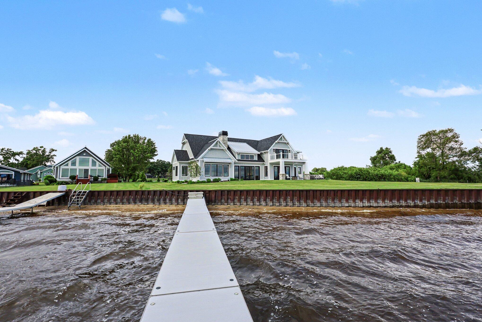 1019 Moorings Court Muskegon MI 49445