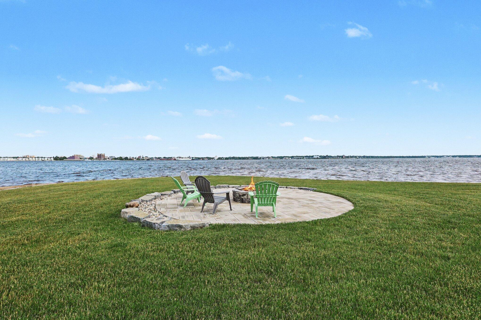 1019 Moorings Court Muskegon MI 49445