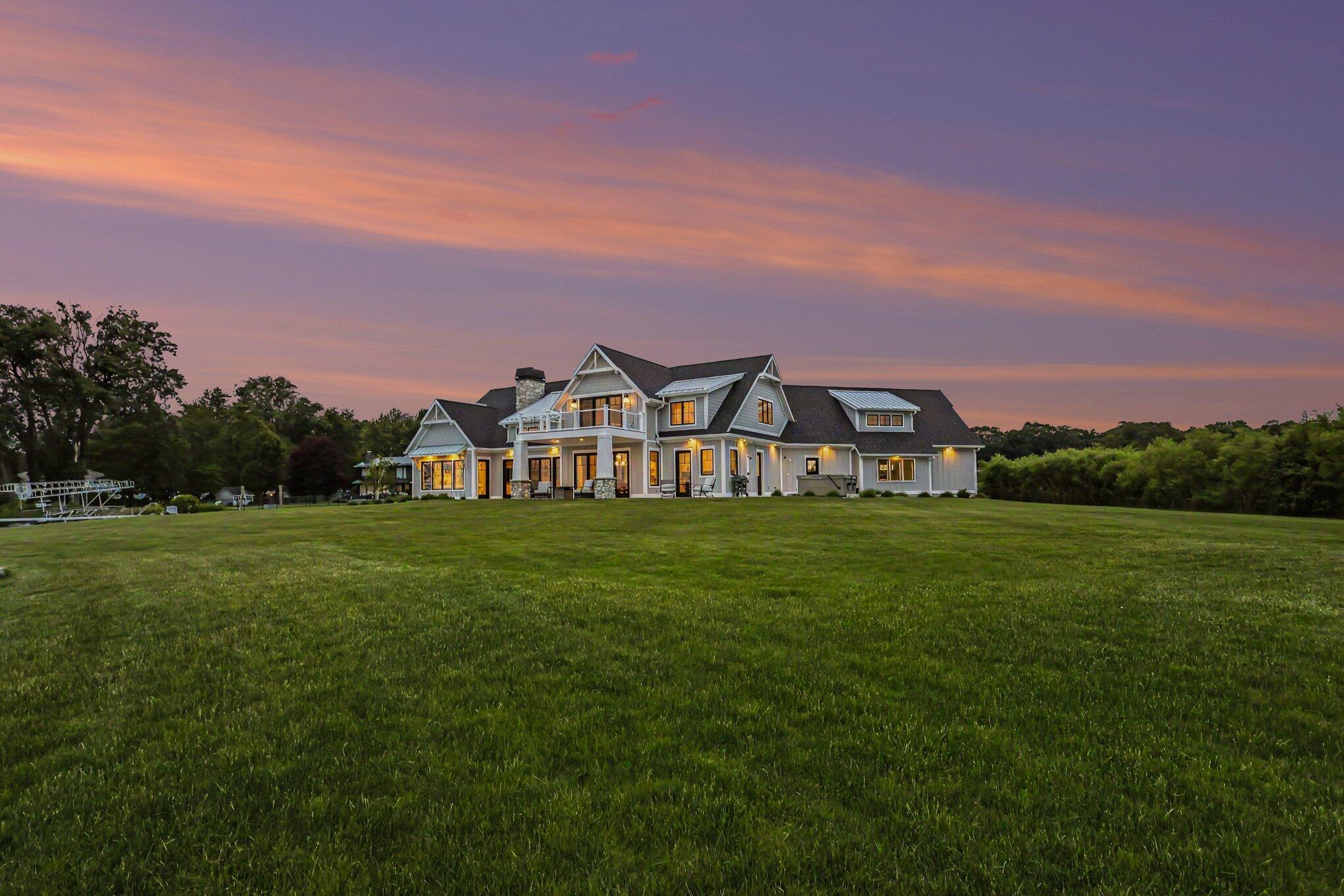 1019 Moorings Court Muskegon MI 49445