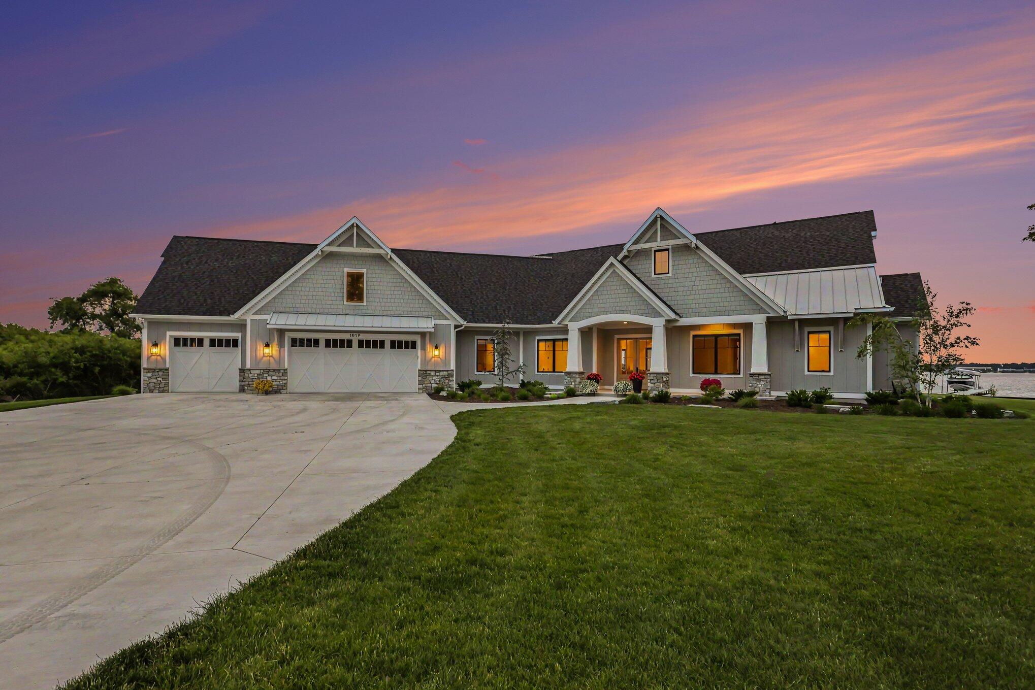1019 Moorings Court Muskegon MI 49445