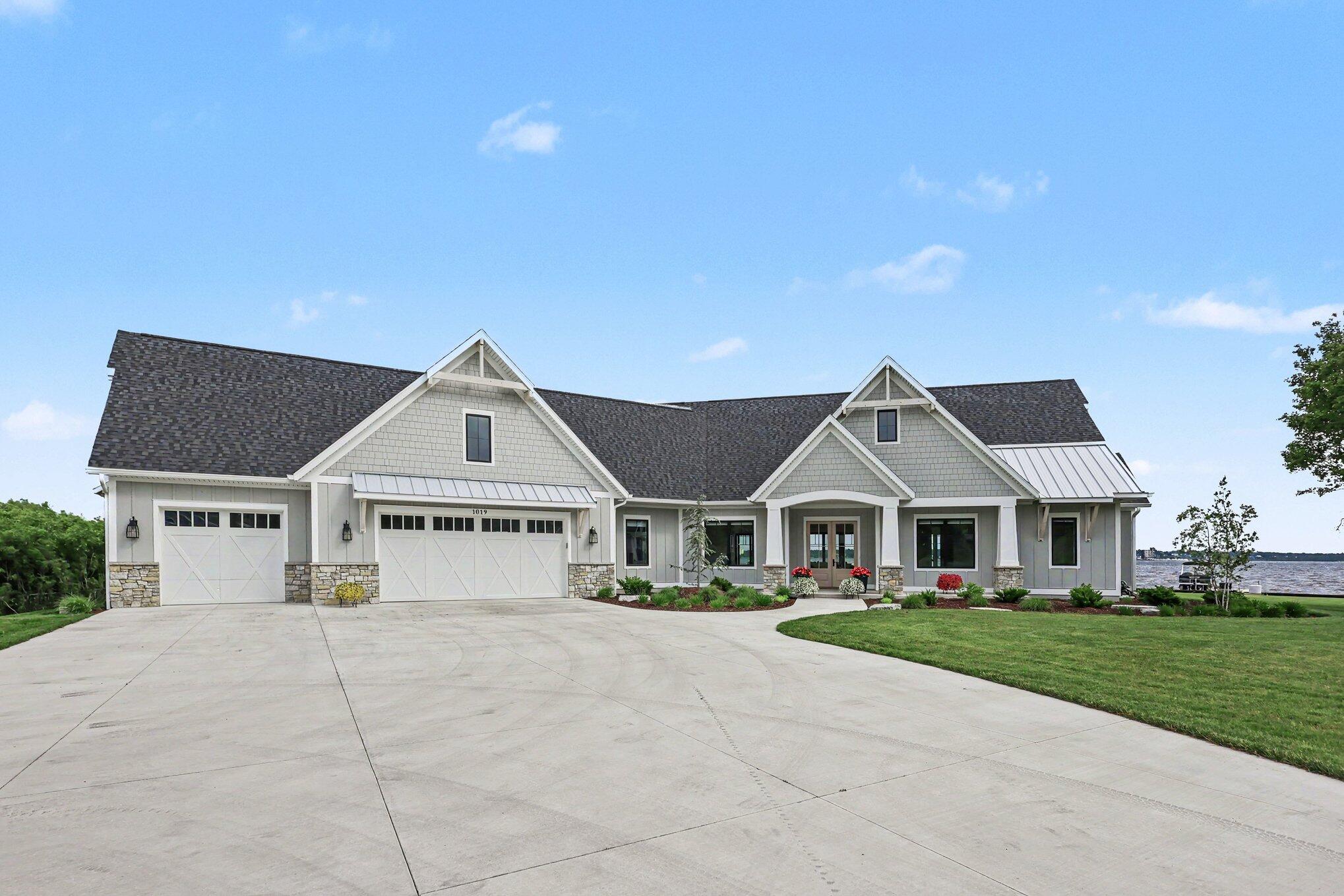 1019 Moorings Court Muskegon MI 49445