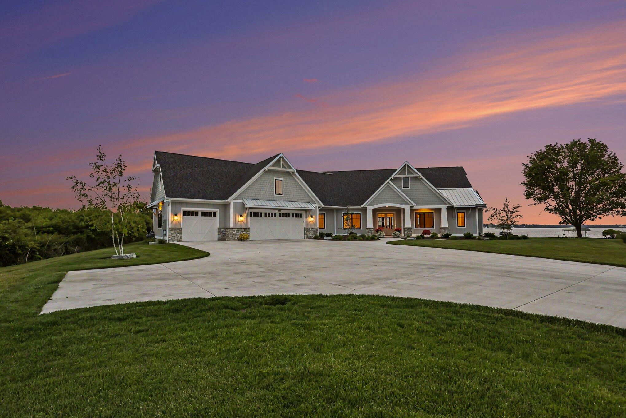 1019 Moorings Court Muskegon MI 49445