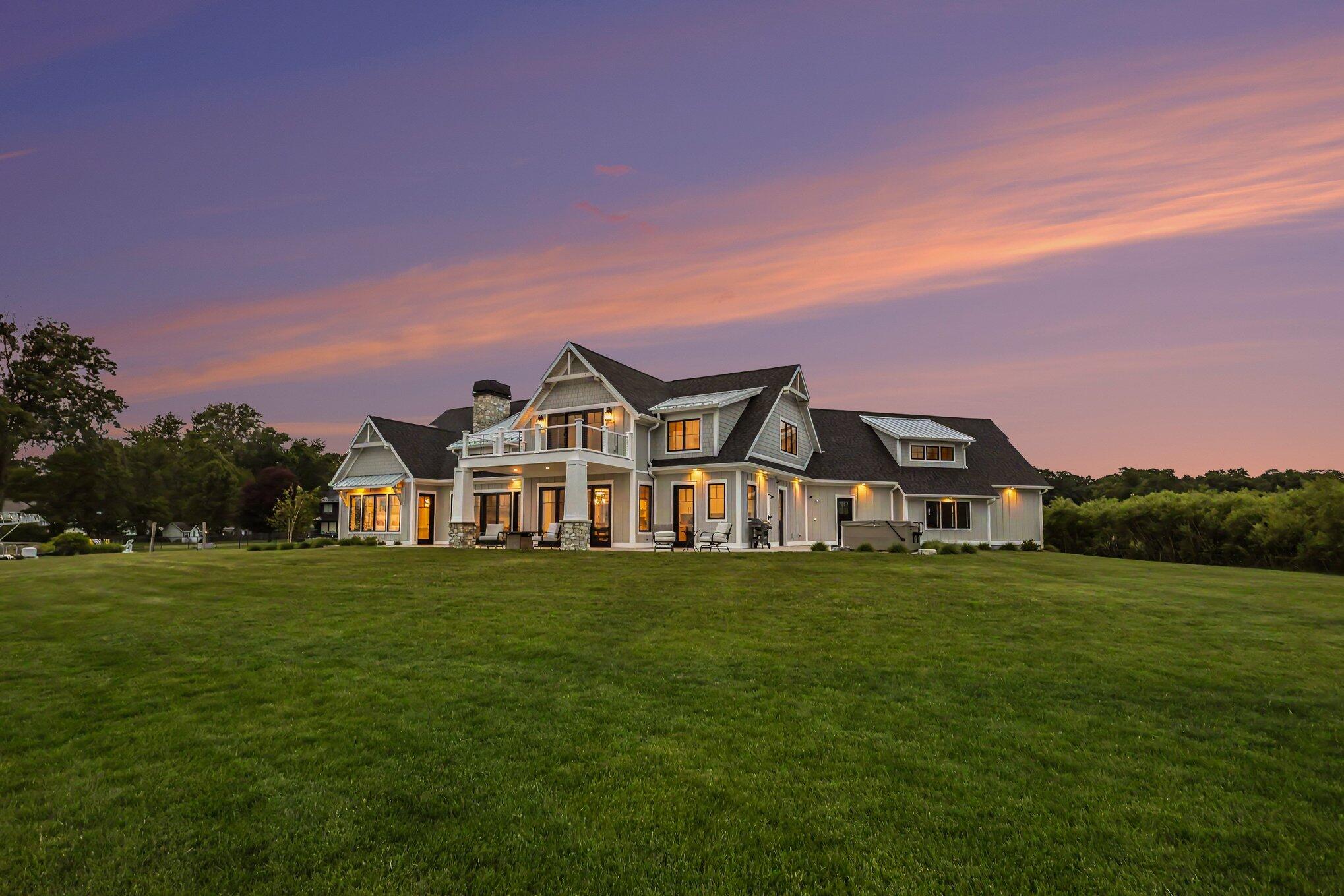 1019 Moorings Court Muskegon MI 49445